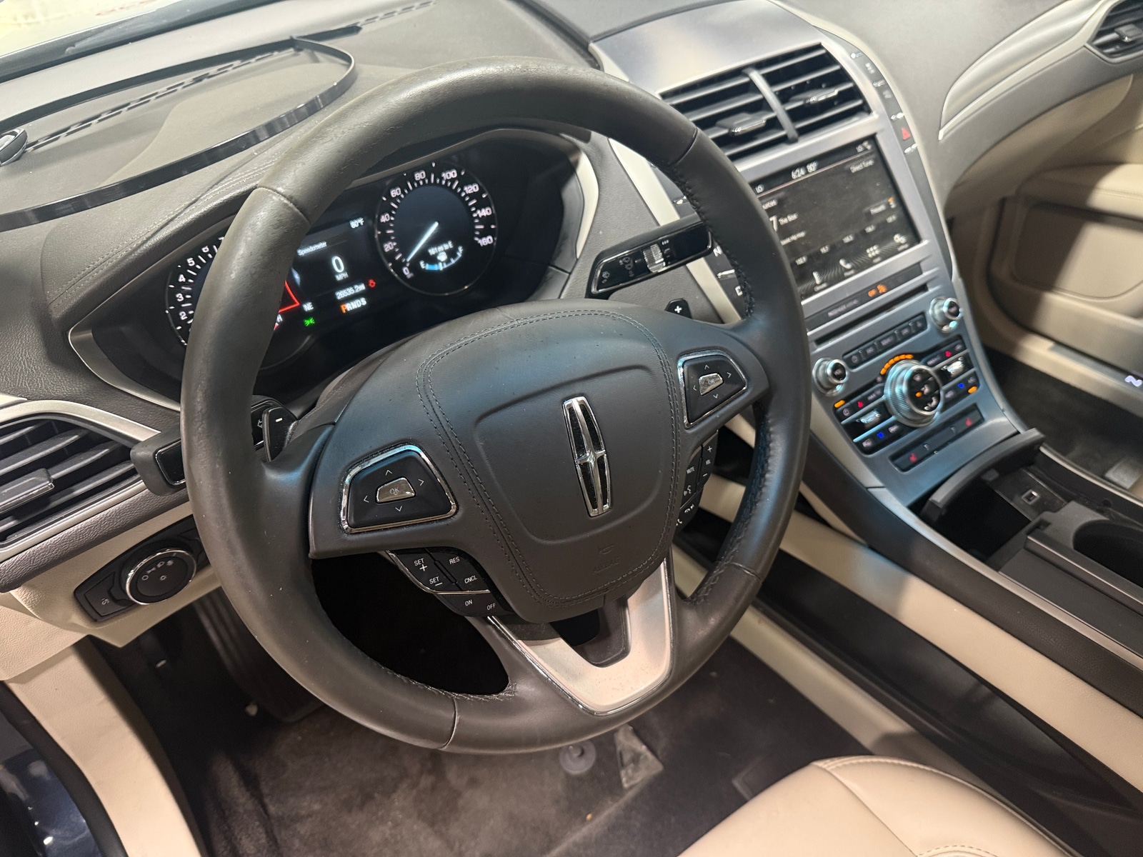 Thumbnail: 2018 Lincoln MKZ - 4