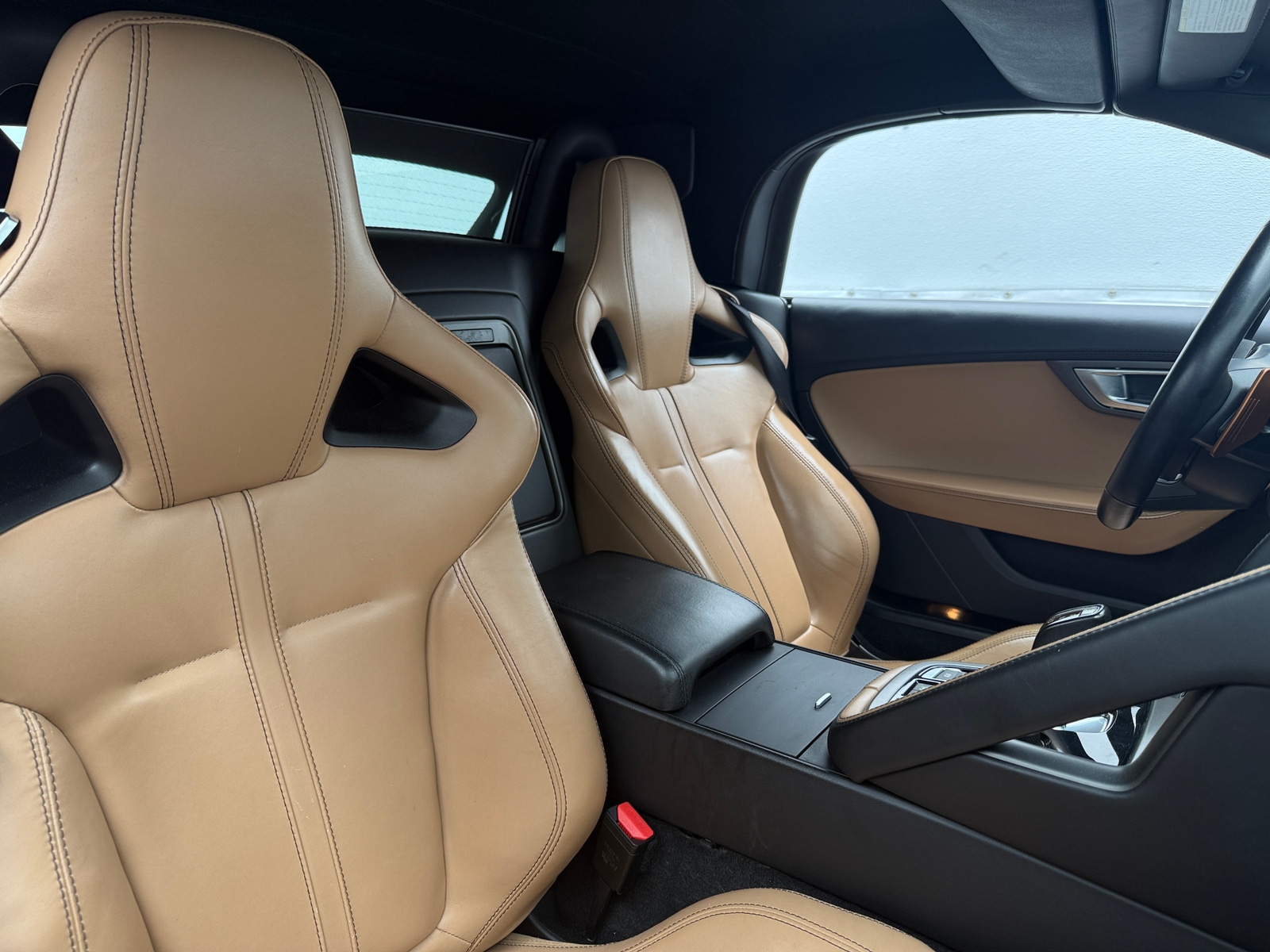 Thumbnail: 2017 Jaguar F-Type - 2