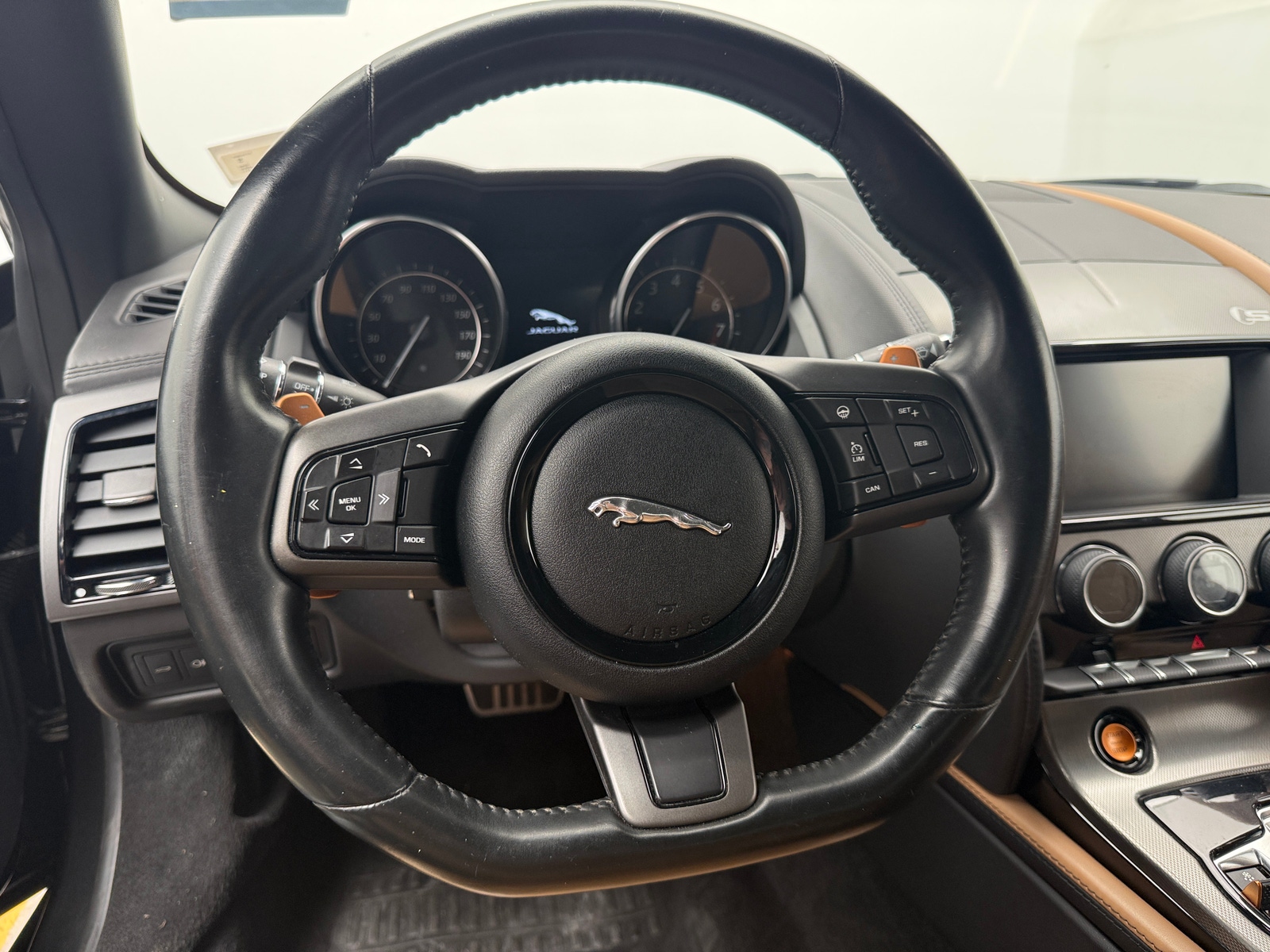 Thumbnail: 2017 Jaguar F-Type - 5