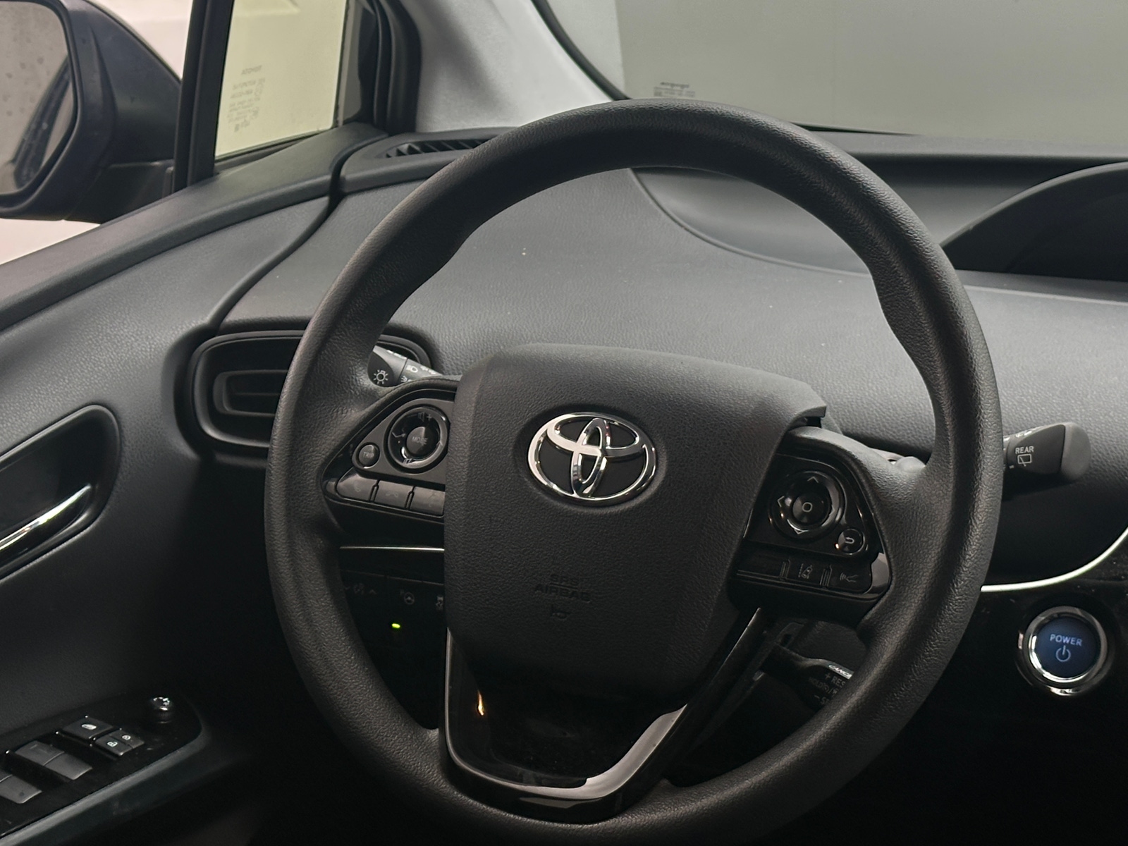 Thumbnail: 2022 Toyota Prius - 5