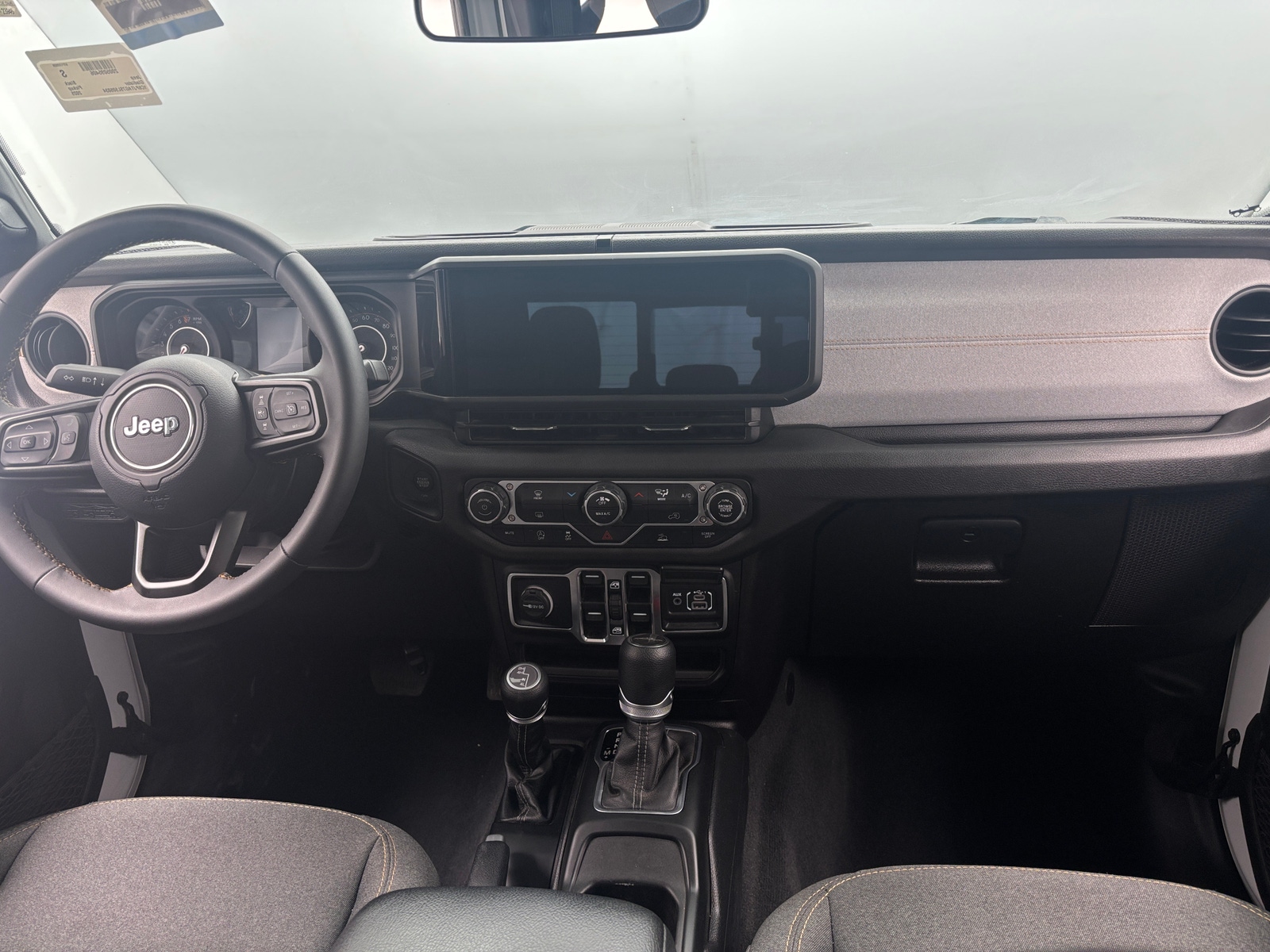 Thumbnail: 2025 Jeep Gladiator - 3