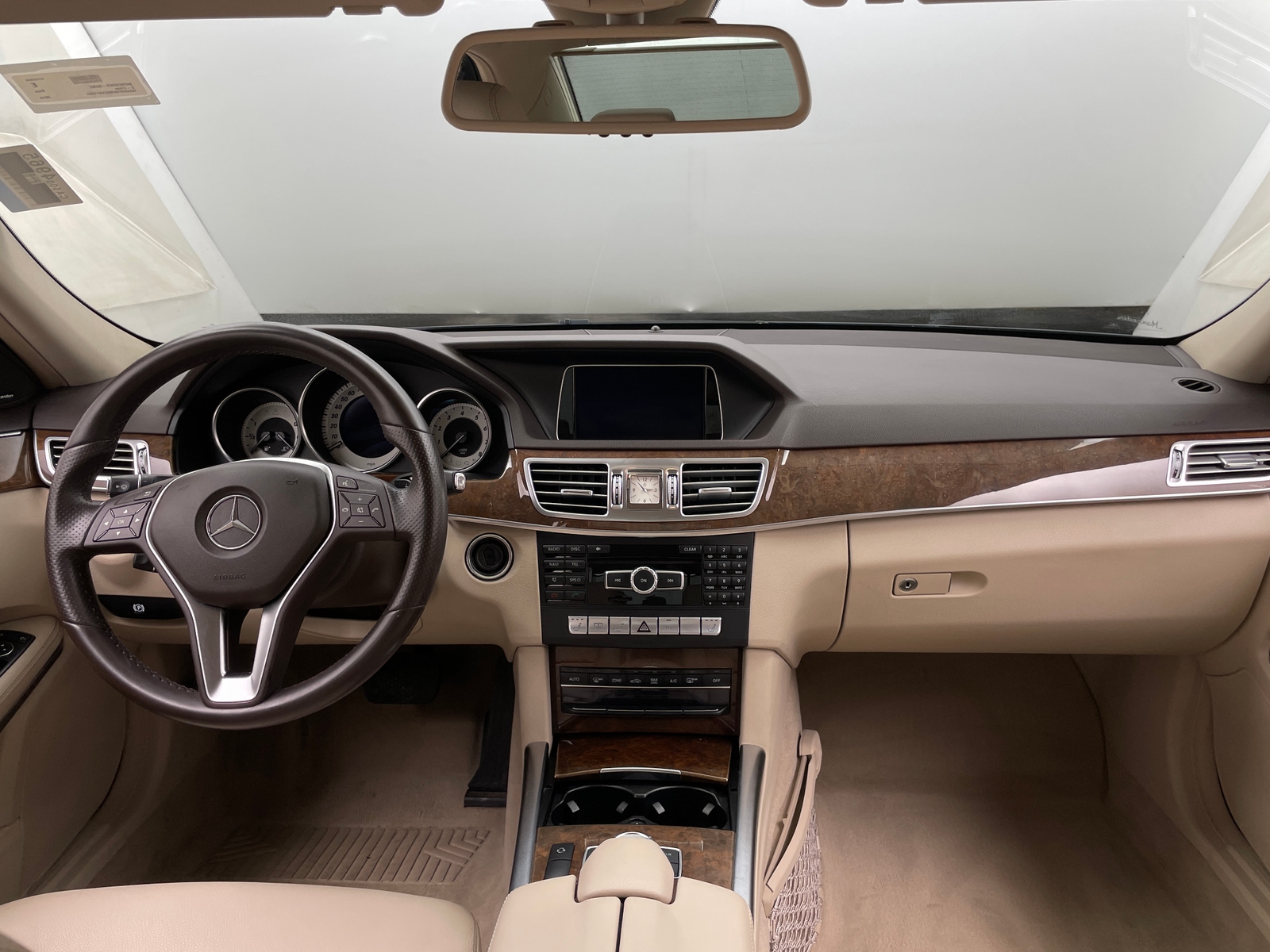 Thumbnail: 2014 Mercedes-Benz E-Class - 2