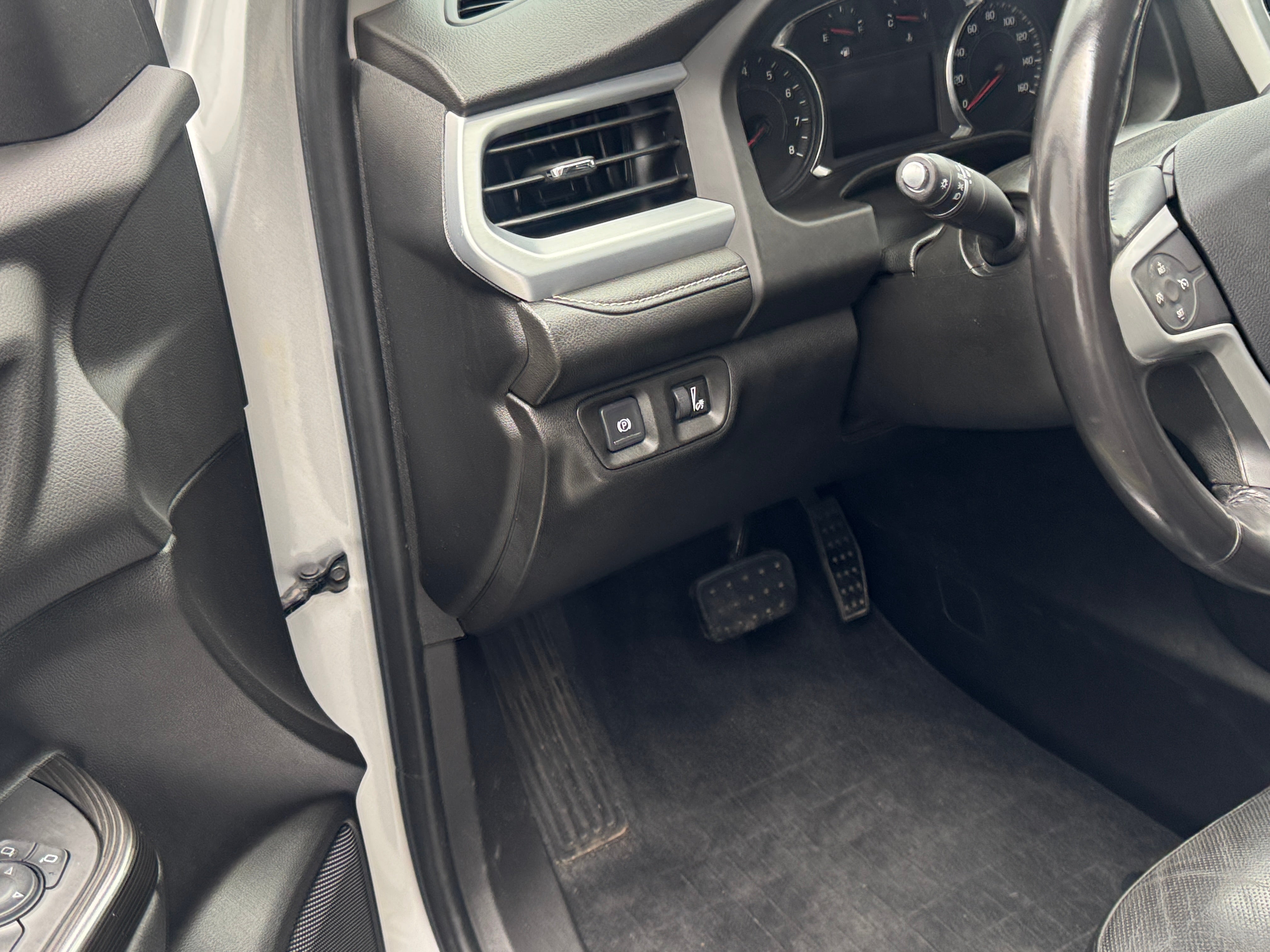 2019 GMC Acadia SLT-1 - Photo 10