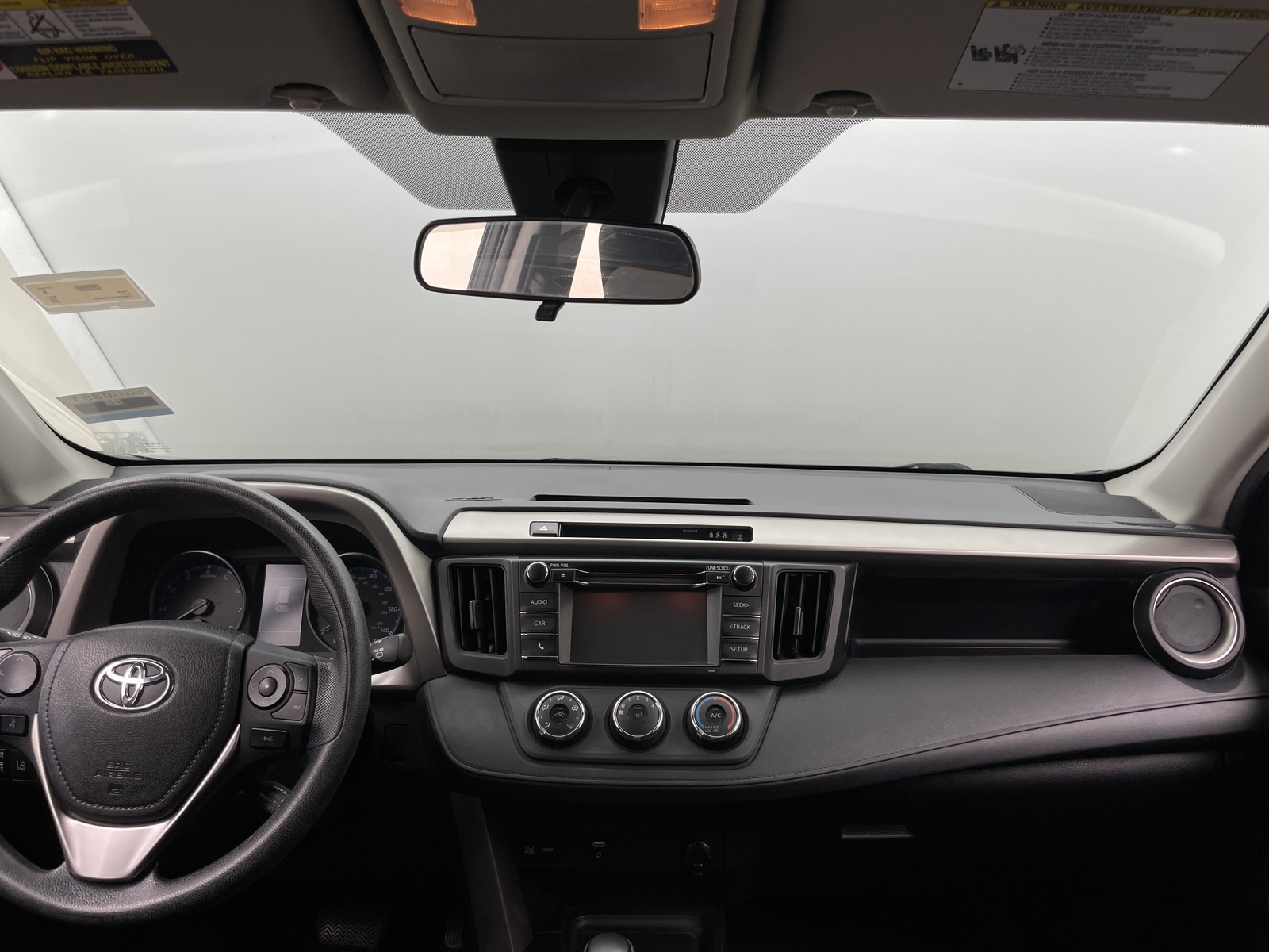 Thumbnail: 2018 Toyota RAV4 - 3
