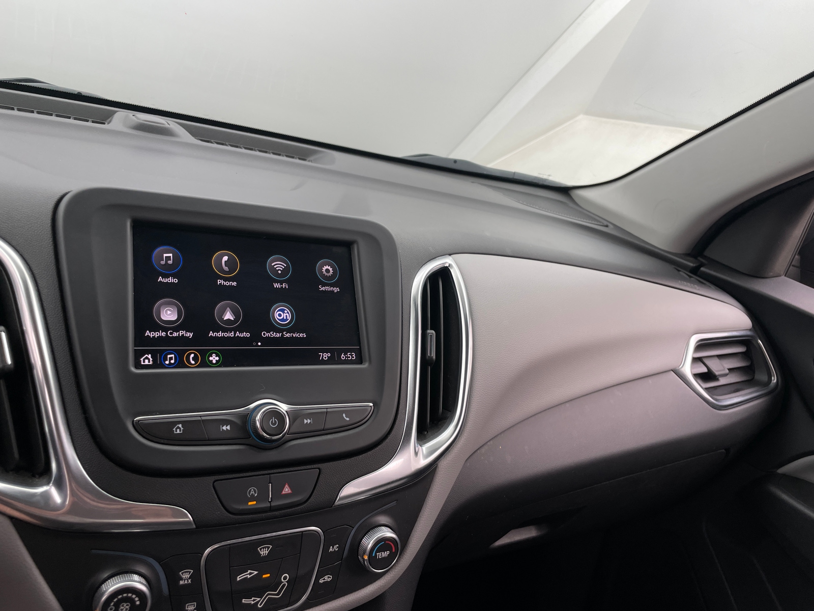 Thumbnail: 2022 Chevrolet Equinox - 4
