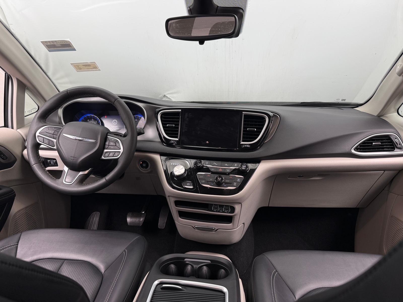 Thumbnail: 2024 Chrysler Pacifica - 2