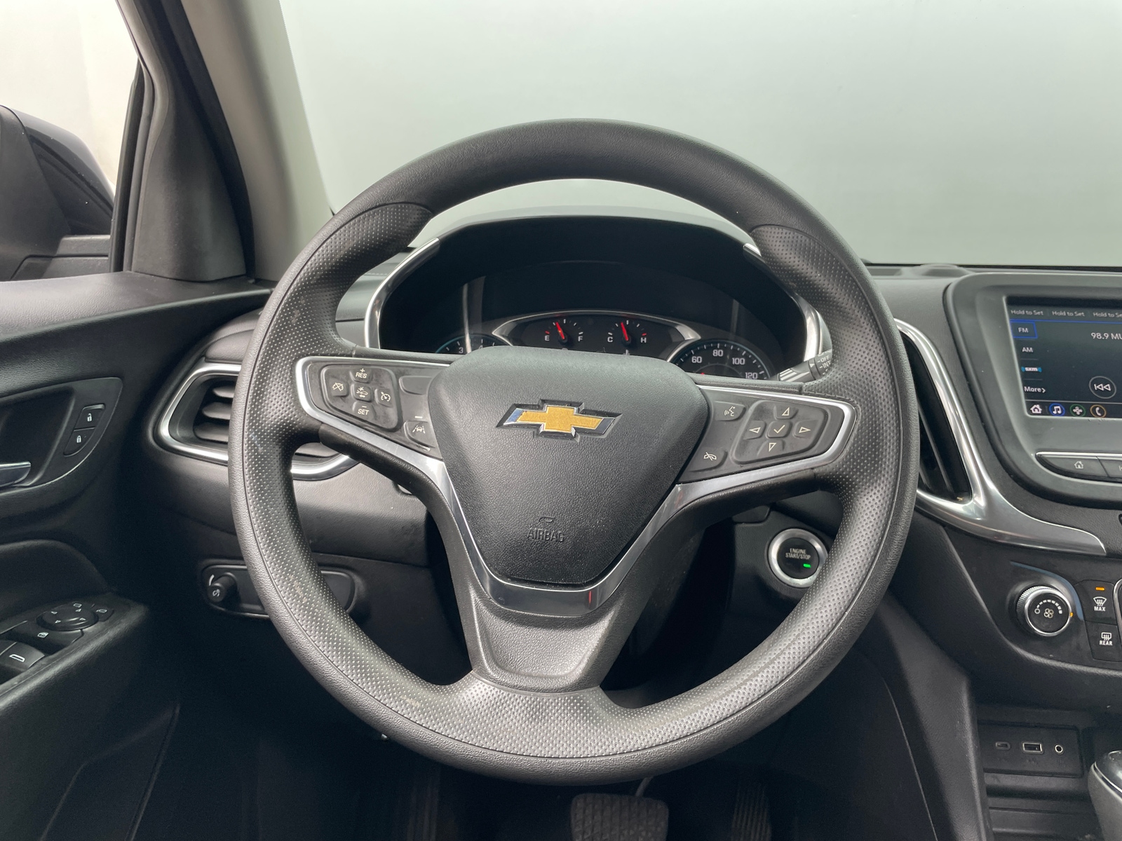 Thumbnail: 2021 Chevrolet Equinox - 5