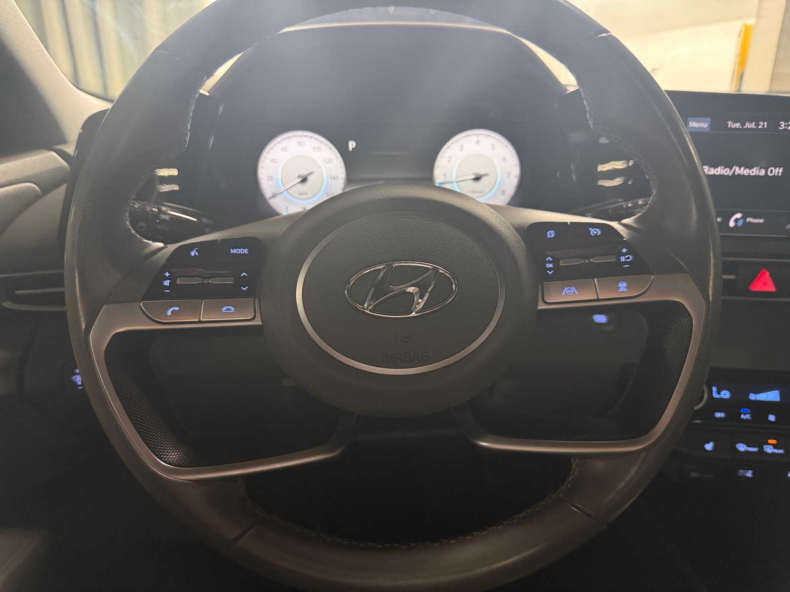 Thumbnail: 2022 Hyundai Elantra - 5