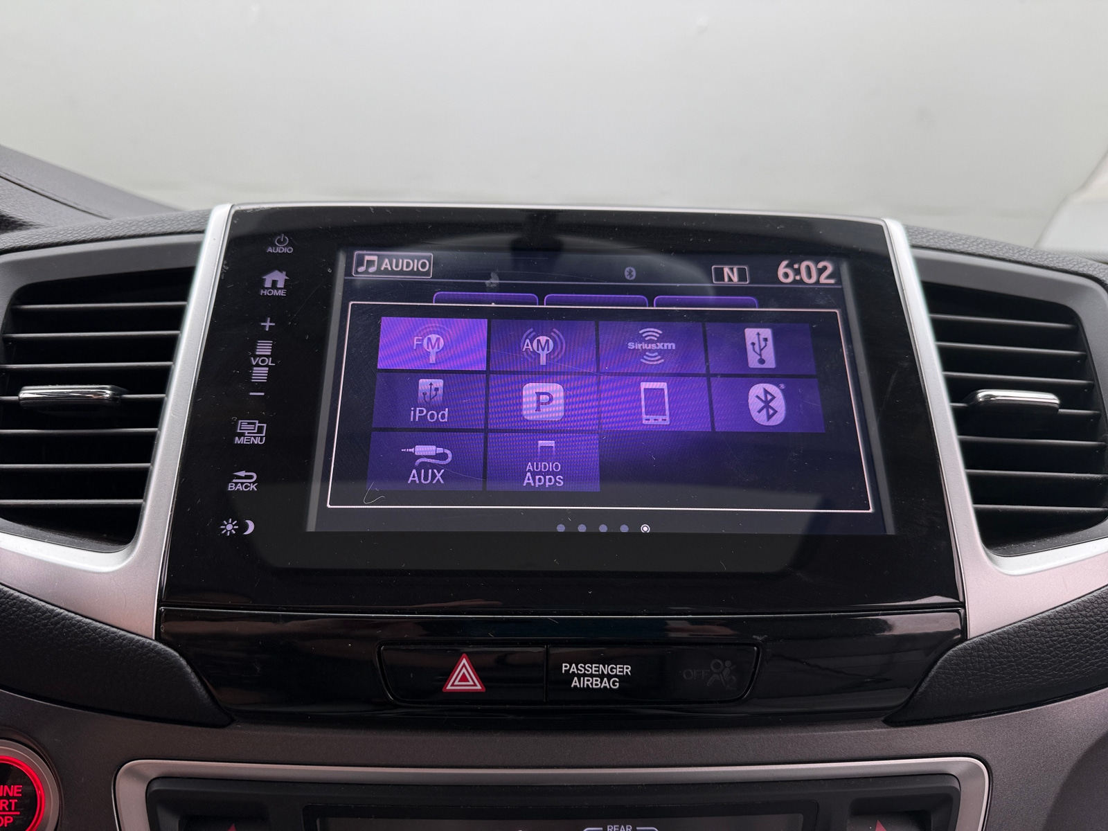 Thumbnail: 2017 Honda Pilot - 3