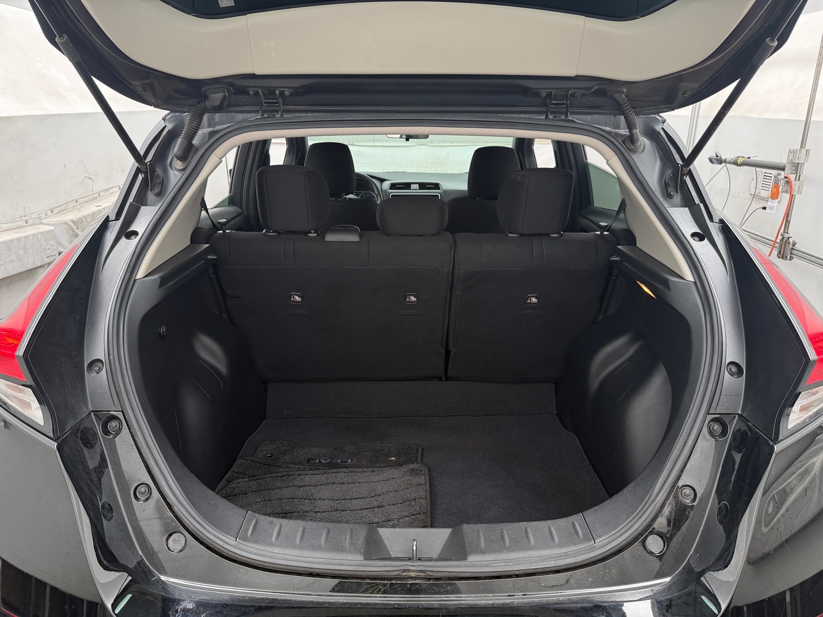 Thumbnail: 2021 Nissan Leaf - 7