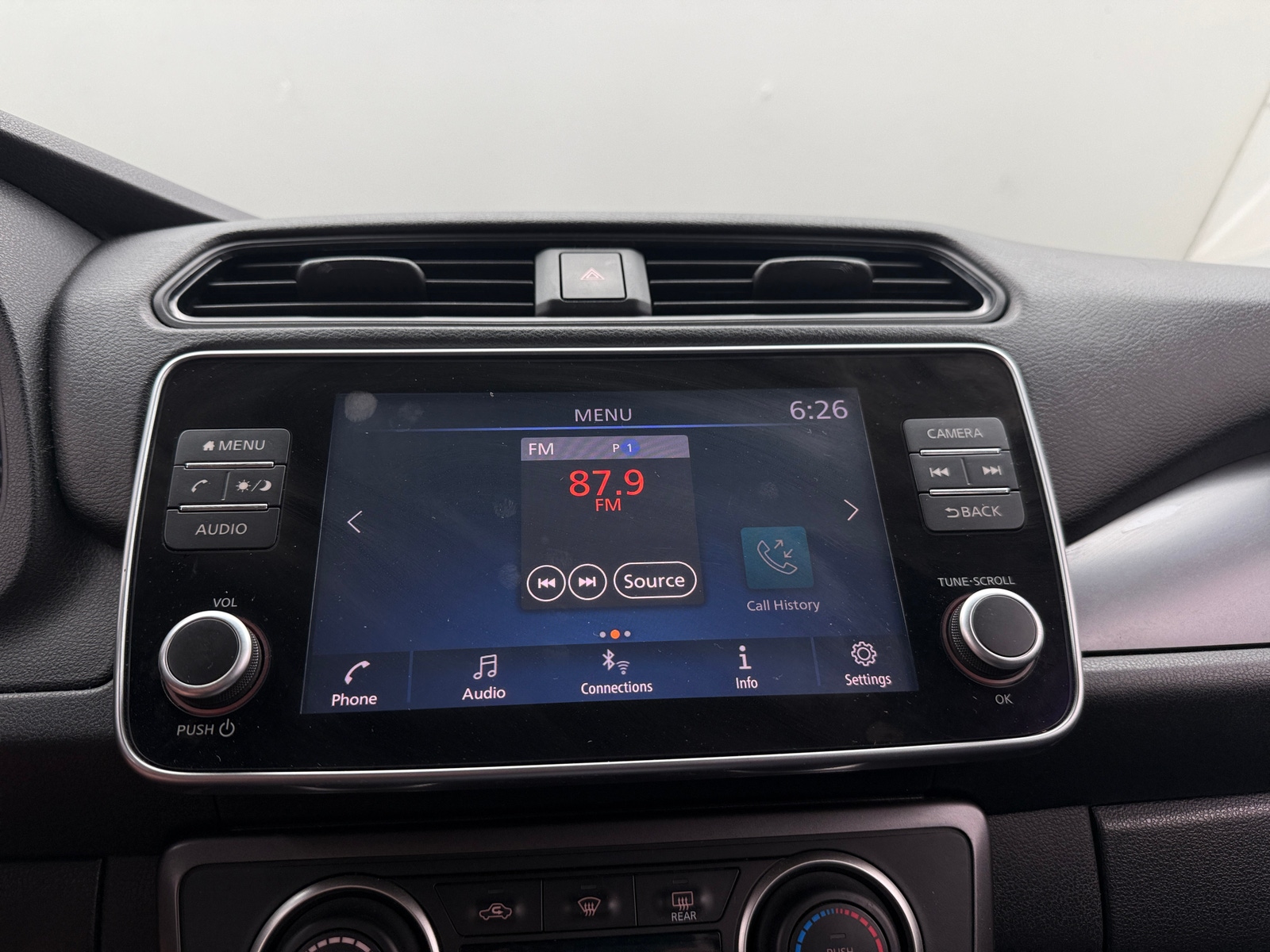 Thumbnail: 2021 Nissan Leaf - 4