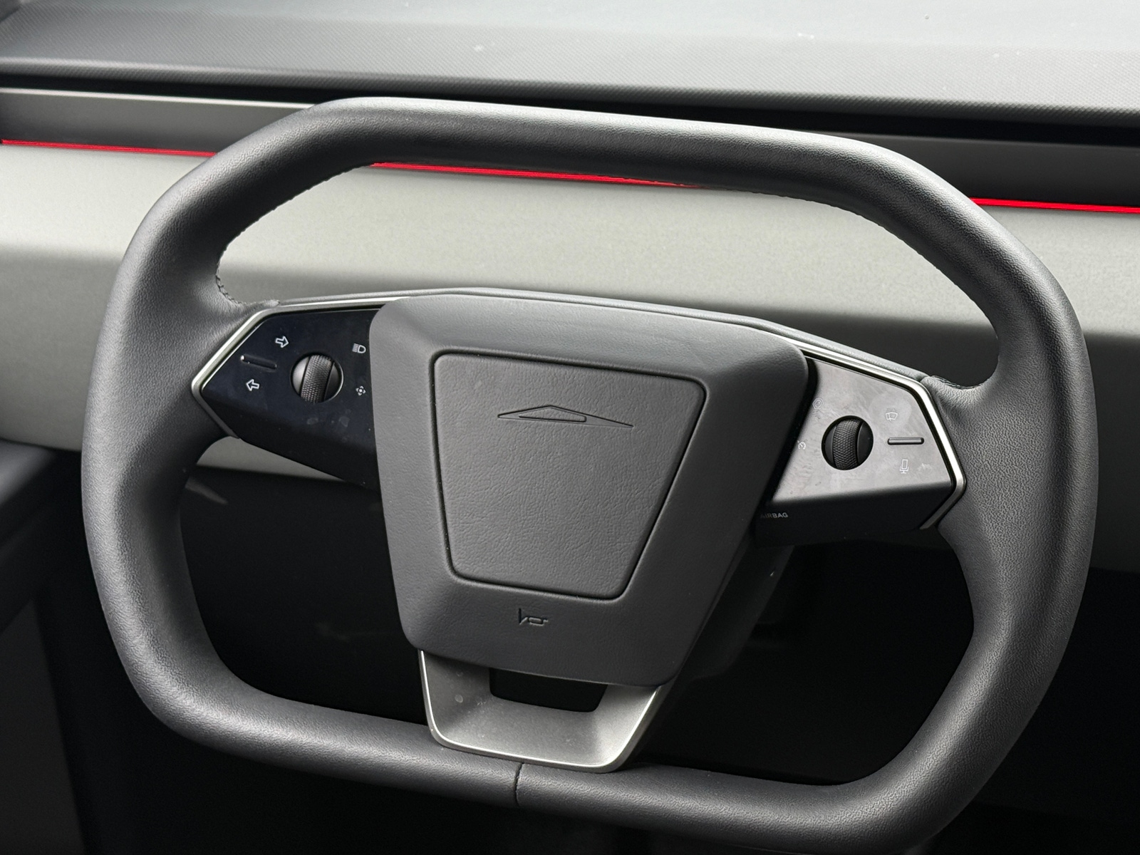 Thumbnail: 2025 Tesla Cybertruck - 4
