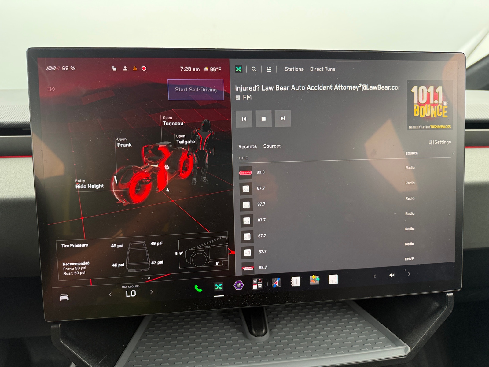 Thumbnail: 2025 Tesla Cybertruck - 3