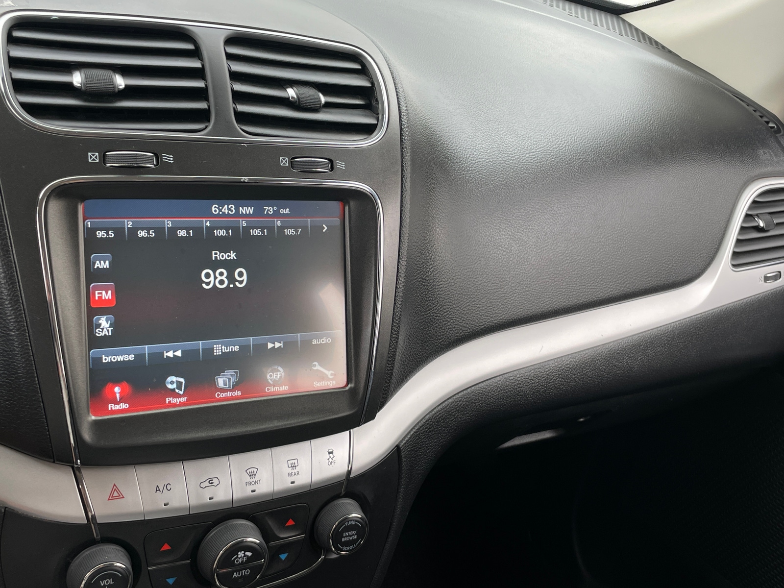 Thumbnail: 2019 Dodge Journey - 4