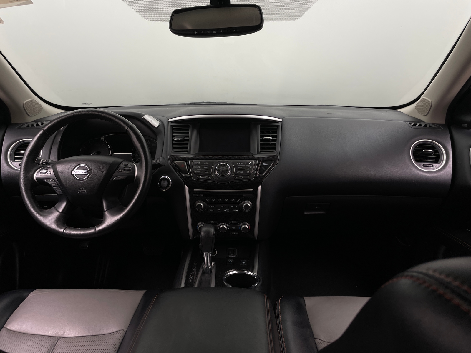 Thumbnail: 2020 Nissan Pathfinder - 2