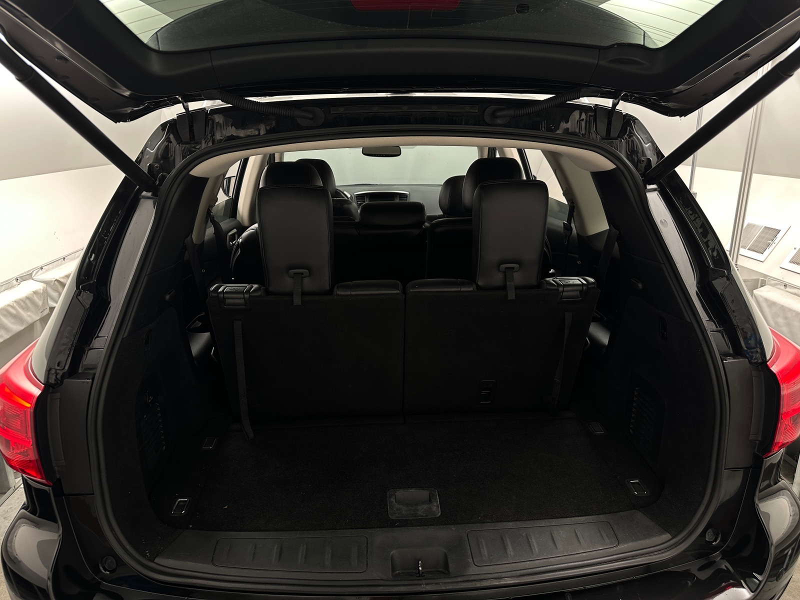 Thumbnail: 2020 Nissan Pathfinder - 6