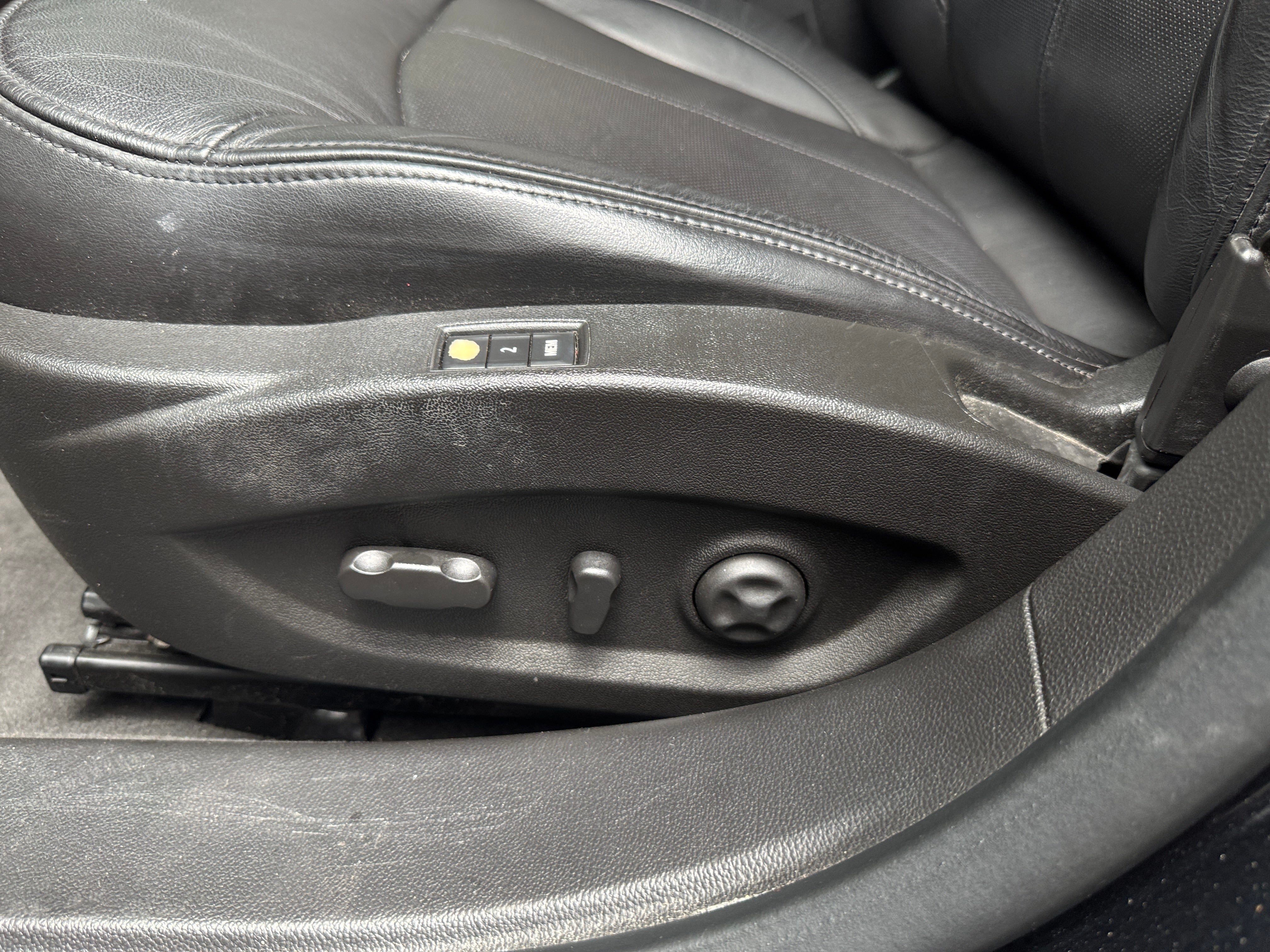 2011 Buick LaCrosse CXS - Photo 10