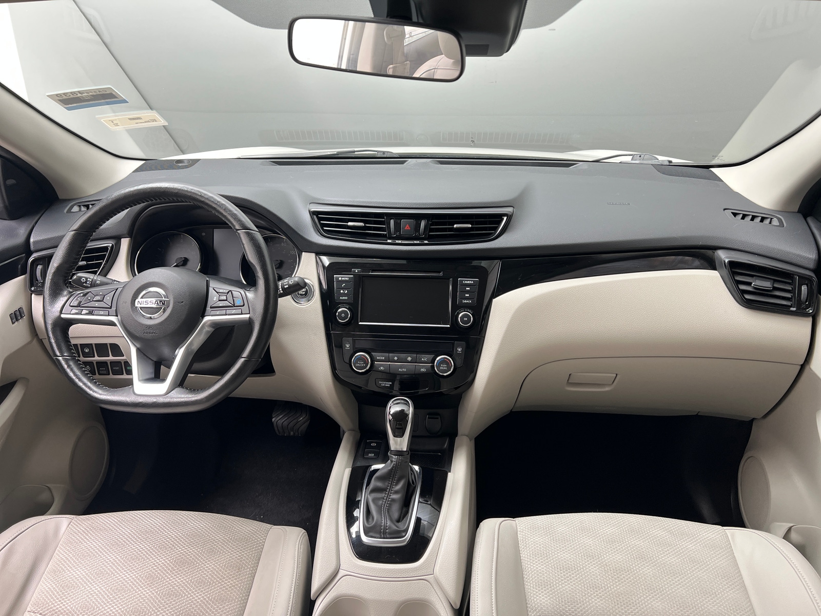Thumbnail: 2022 Nissan Rogue Sport - 2