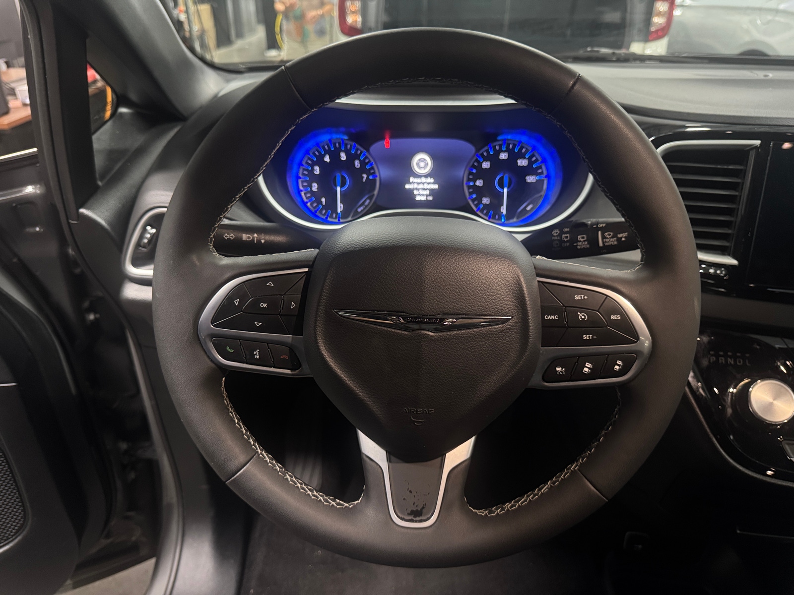 Thumbnail: 2025 Chrysler Pacifica - 4