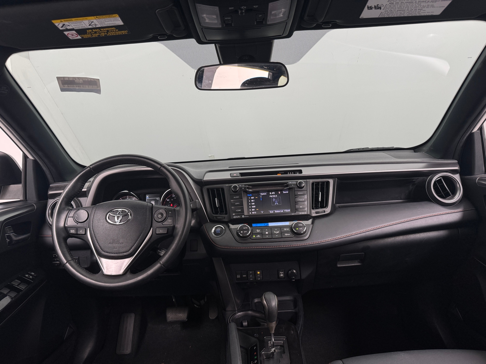 Thumbnail: 2017 Toyota RAV4 - 2