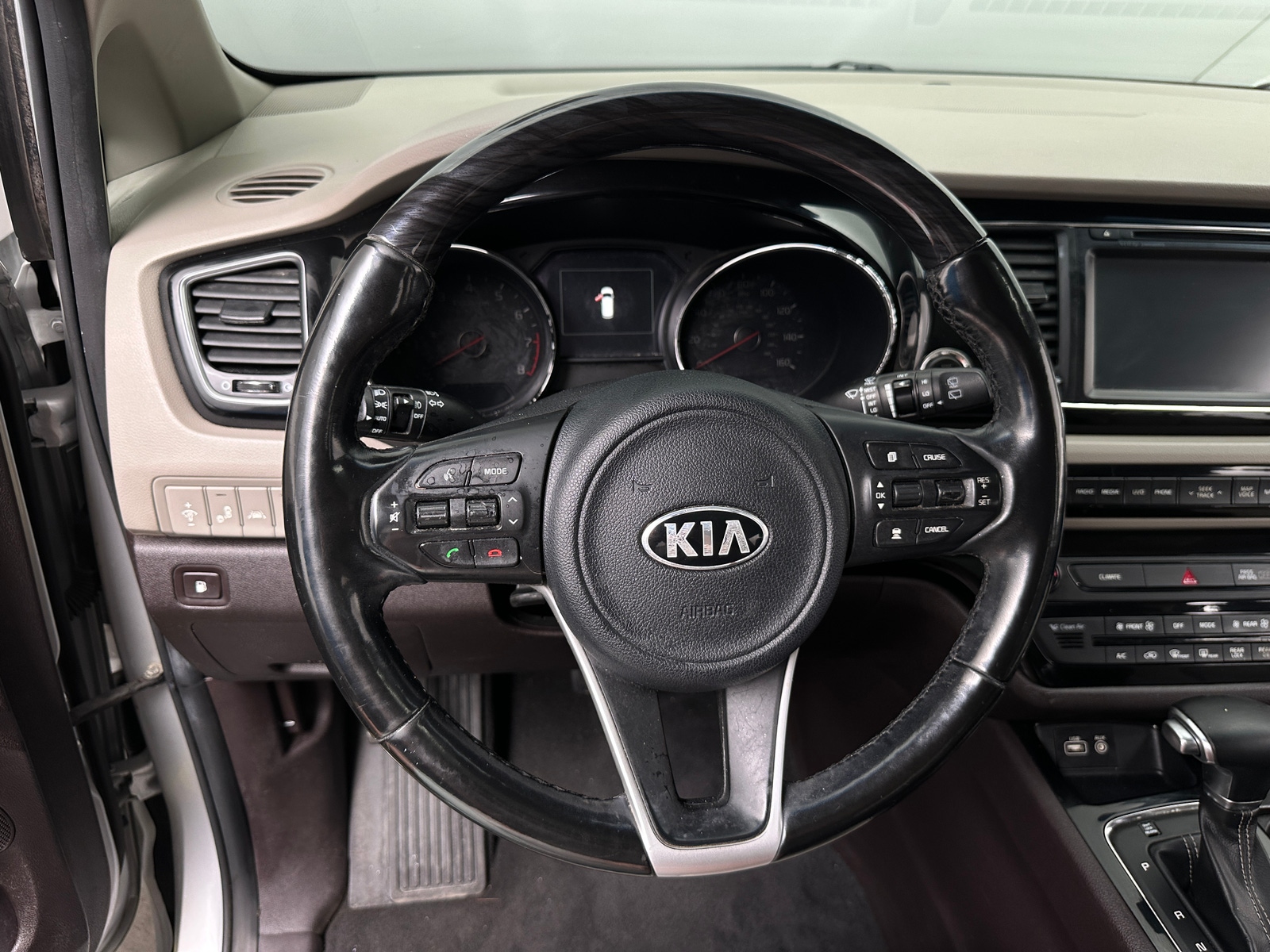 Thumbnail: 2018 Kia Sedona - 4