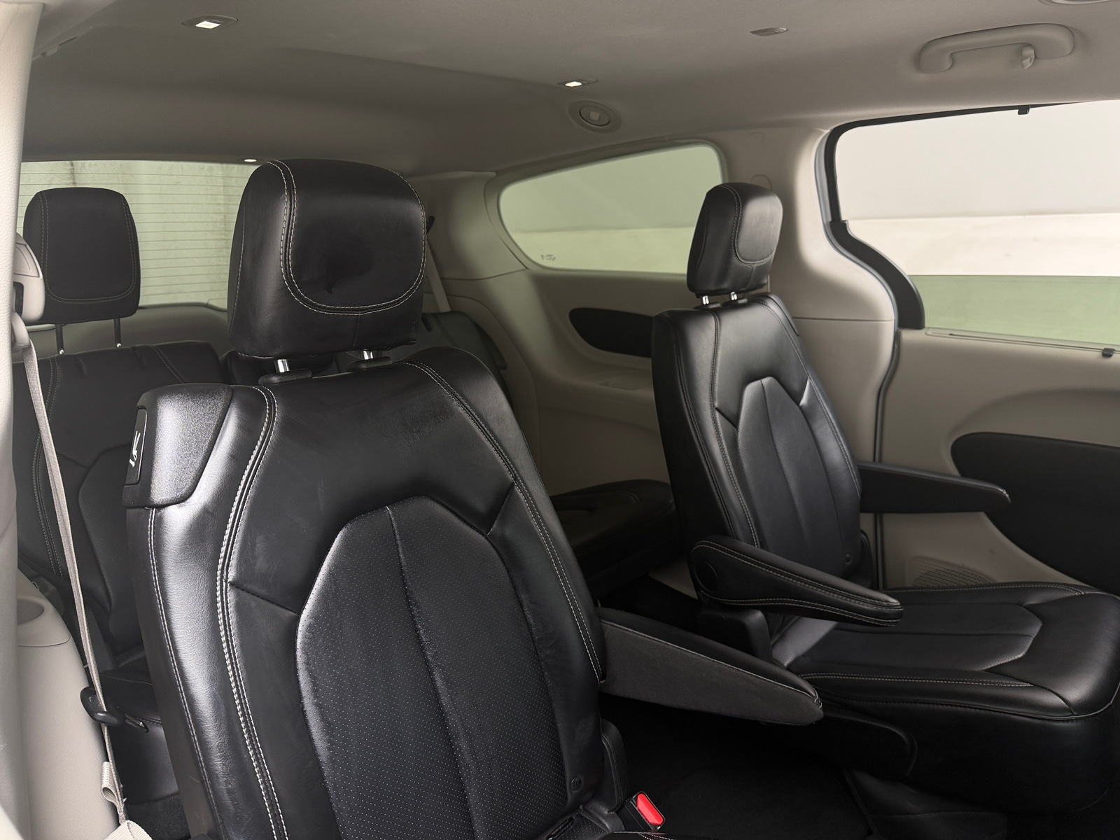 Thumbnail: 2024 Chrysler Pacifica - 5