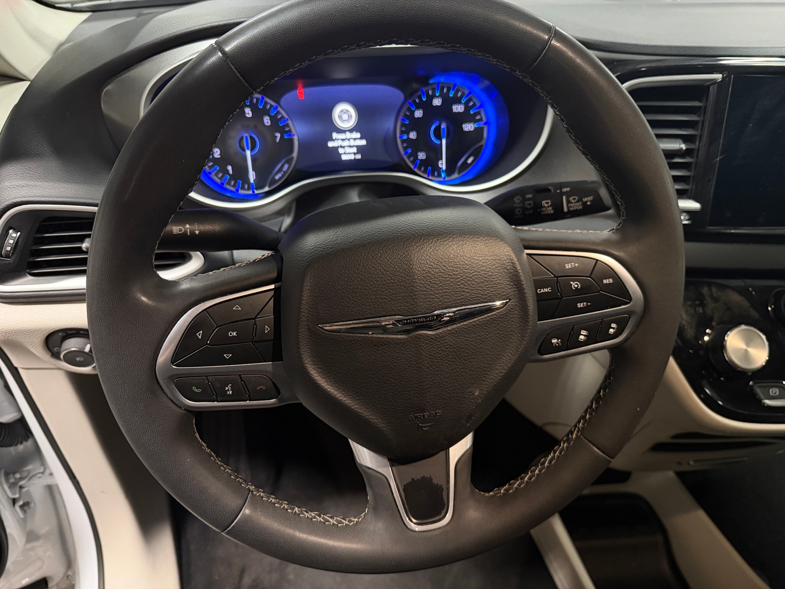 Thumbnail: 2024 Chrysler Pacifica - 4