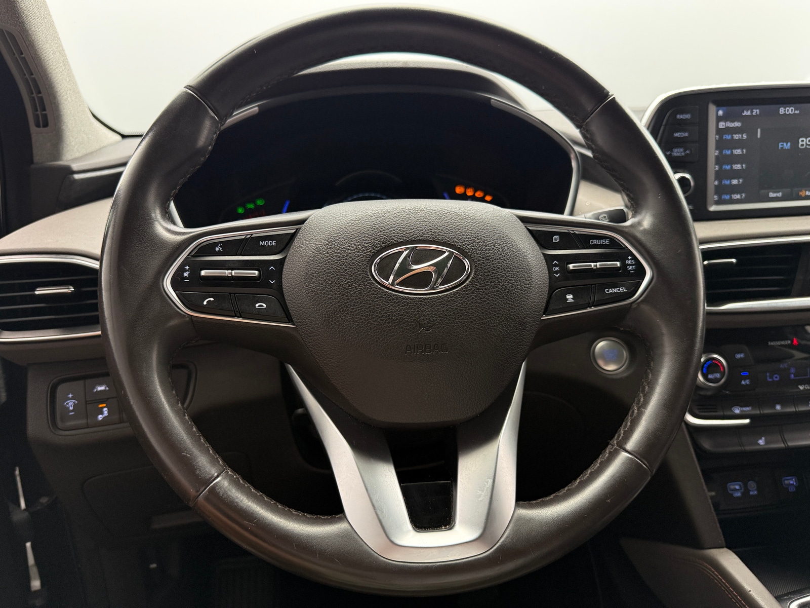 Thumbnail: 2019 Hyundai Santa Fe - 4