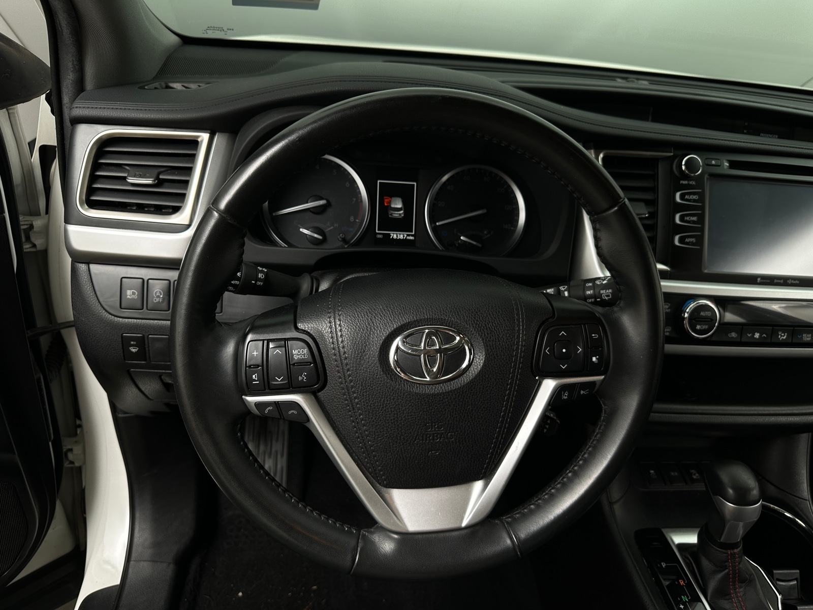 Thumbnail: 2019 Toyota Highlander - 4