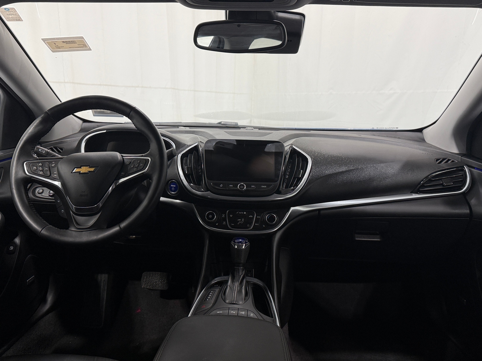 Thumbnail: 2017 Chevrolet Volt - 2