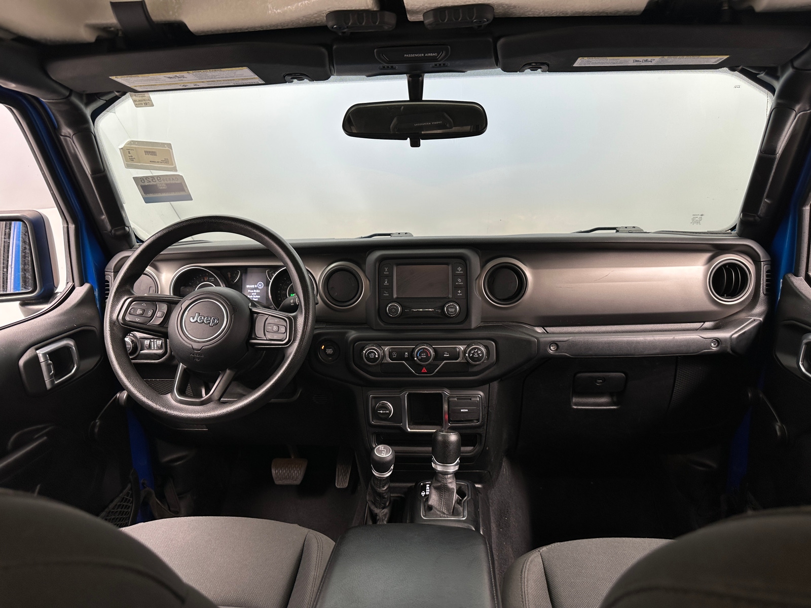 Thumbnail: 2021 Jeep Gladiator - 3