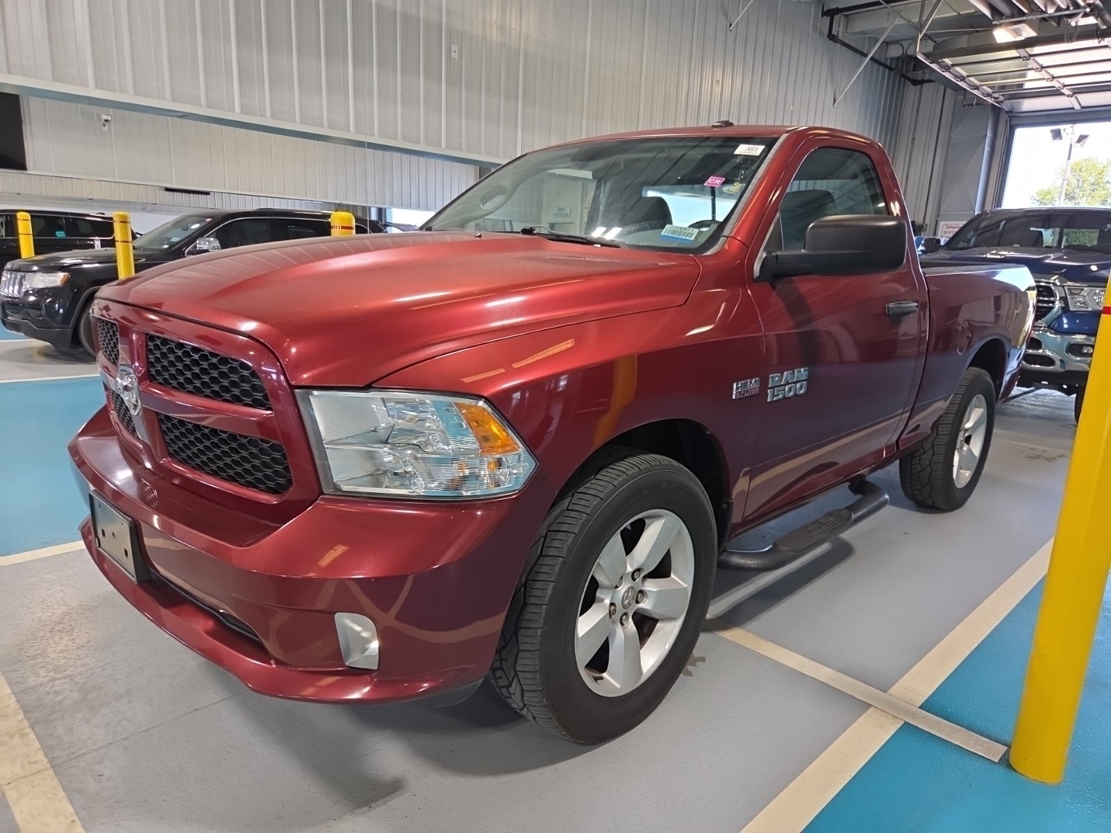 2015 Ram 1500 4WD Reg Cab 120.5" Express