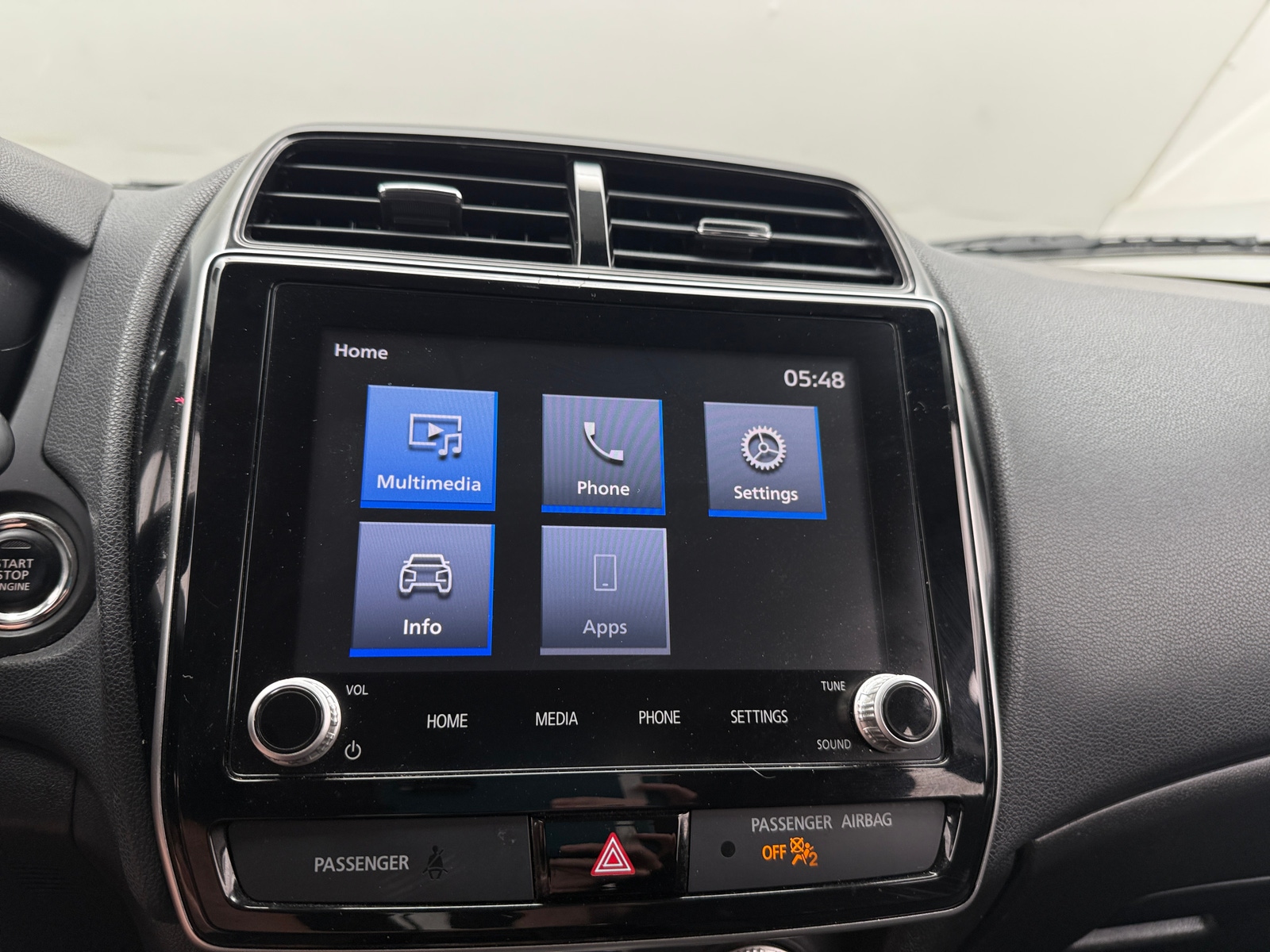 Thumbnail: 2020 Mitsubishi Outlander Sport - 4
