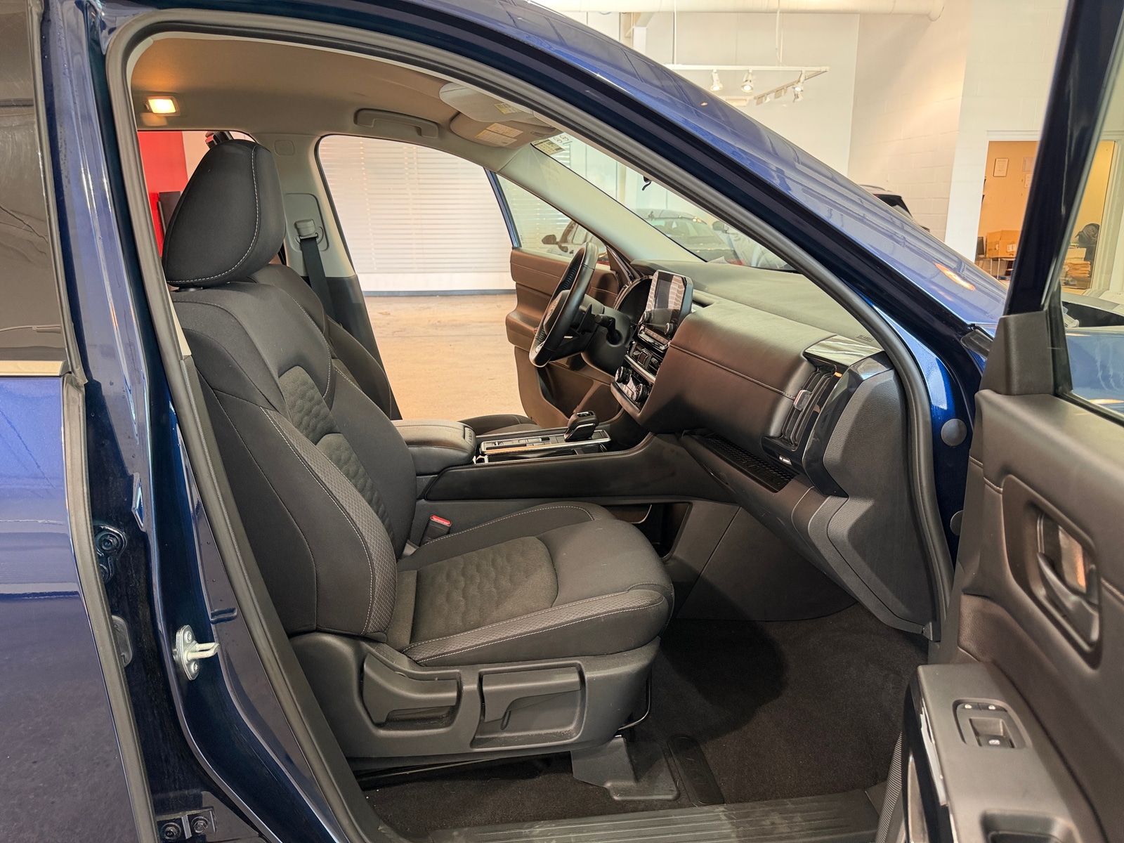 Thumbnail: 2025 Nissan Pathfinder - 2