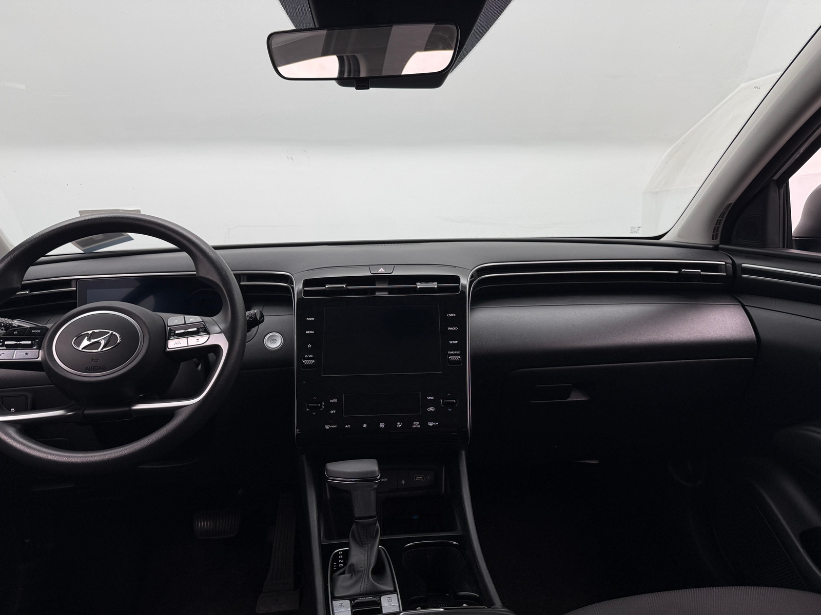 Thumbnail: 2024 Hyundai Tucson - 3