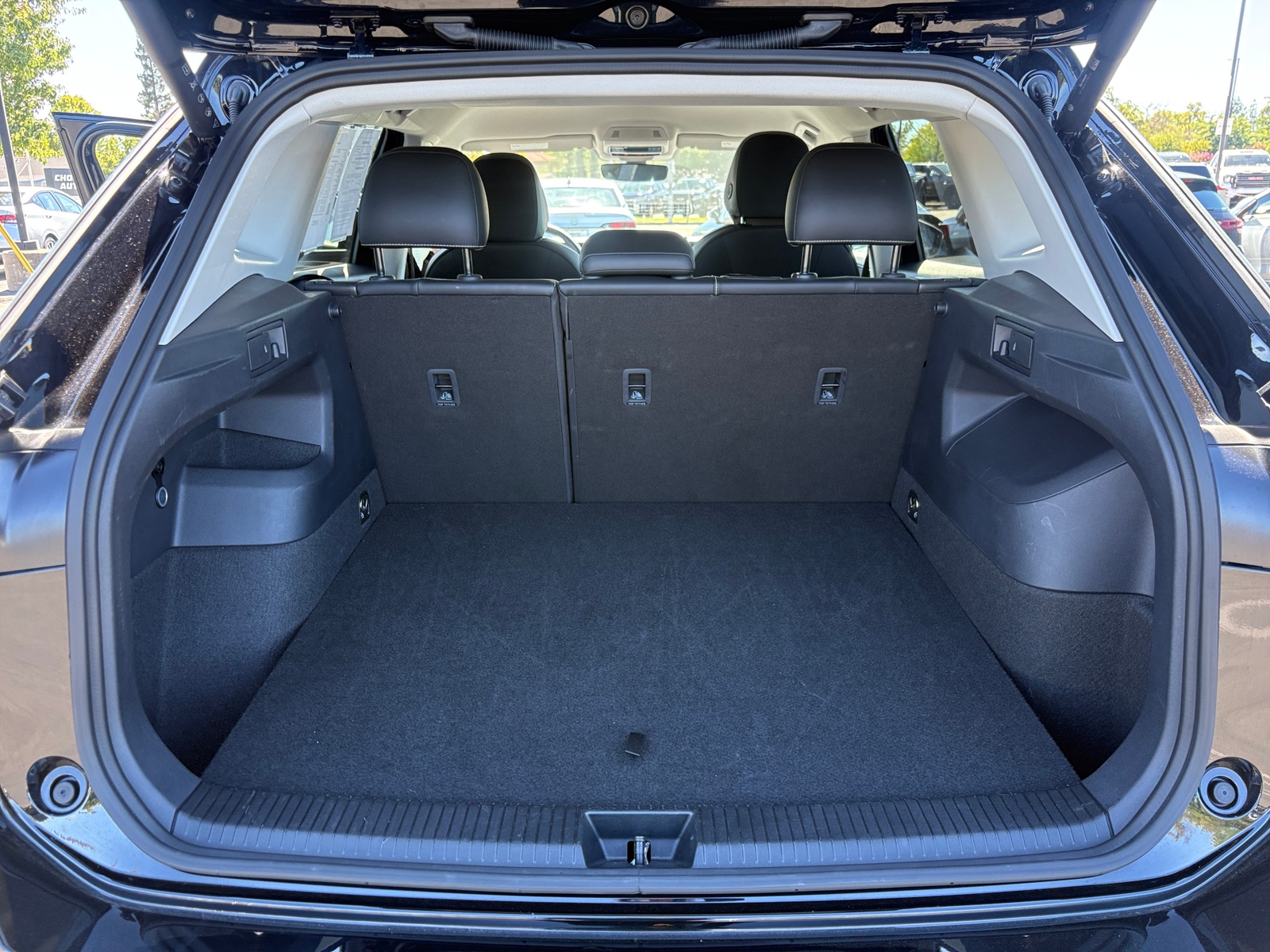 Thumbnail: 2026 Volkswagen Tiguan - 6