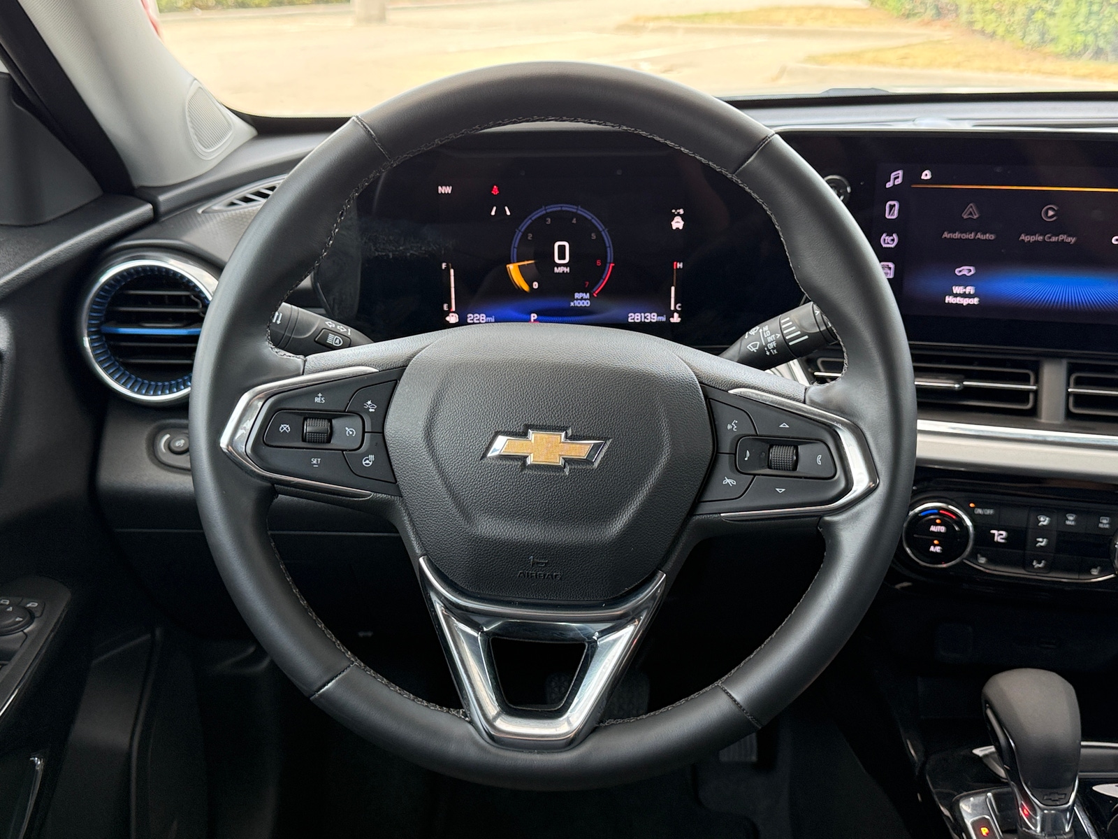 Thumbnail: 2025 Chevrolet Trax - 5