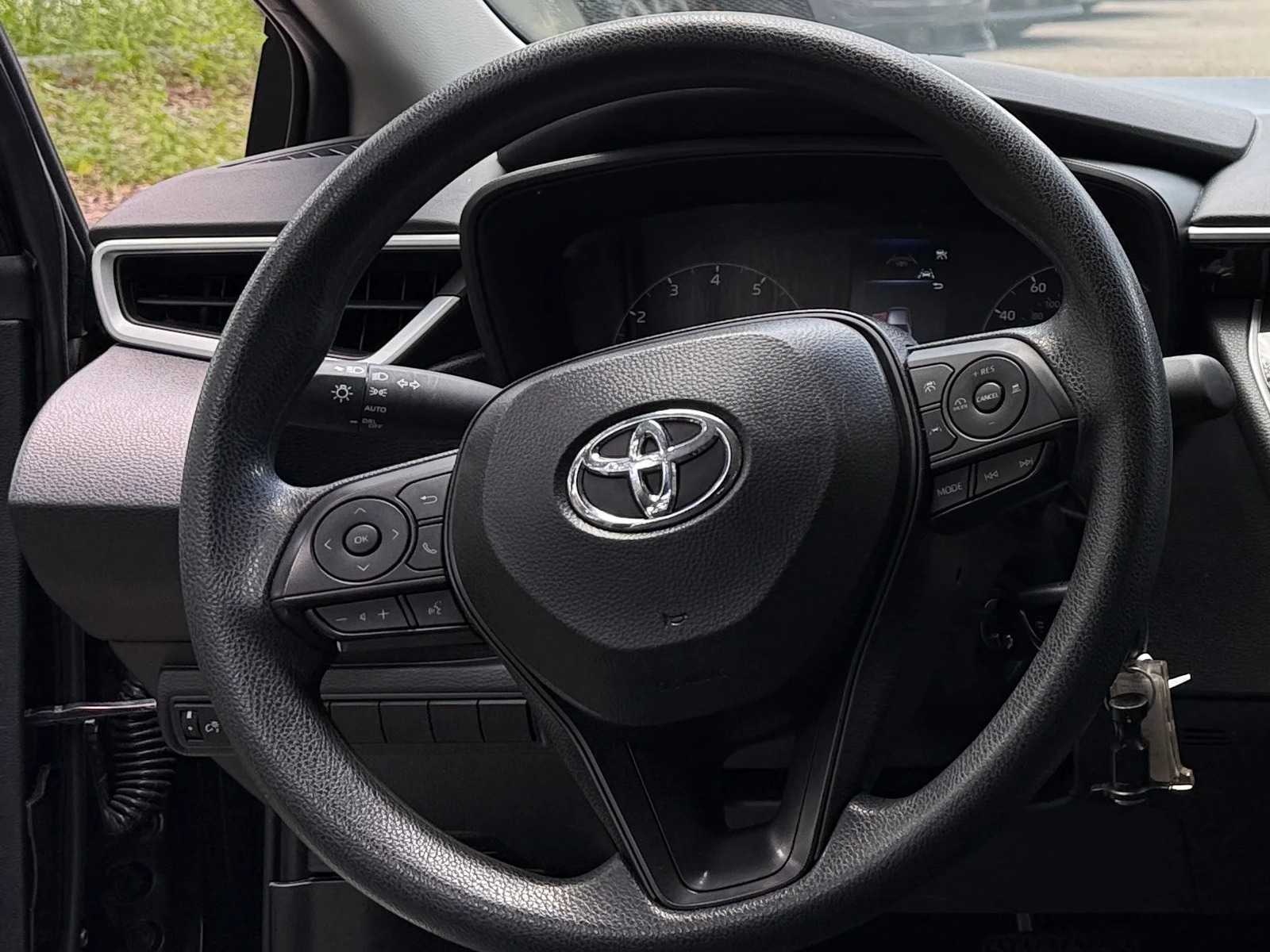 Thumbnail: 2025 Toyota Corolla - 5