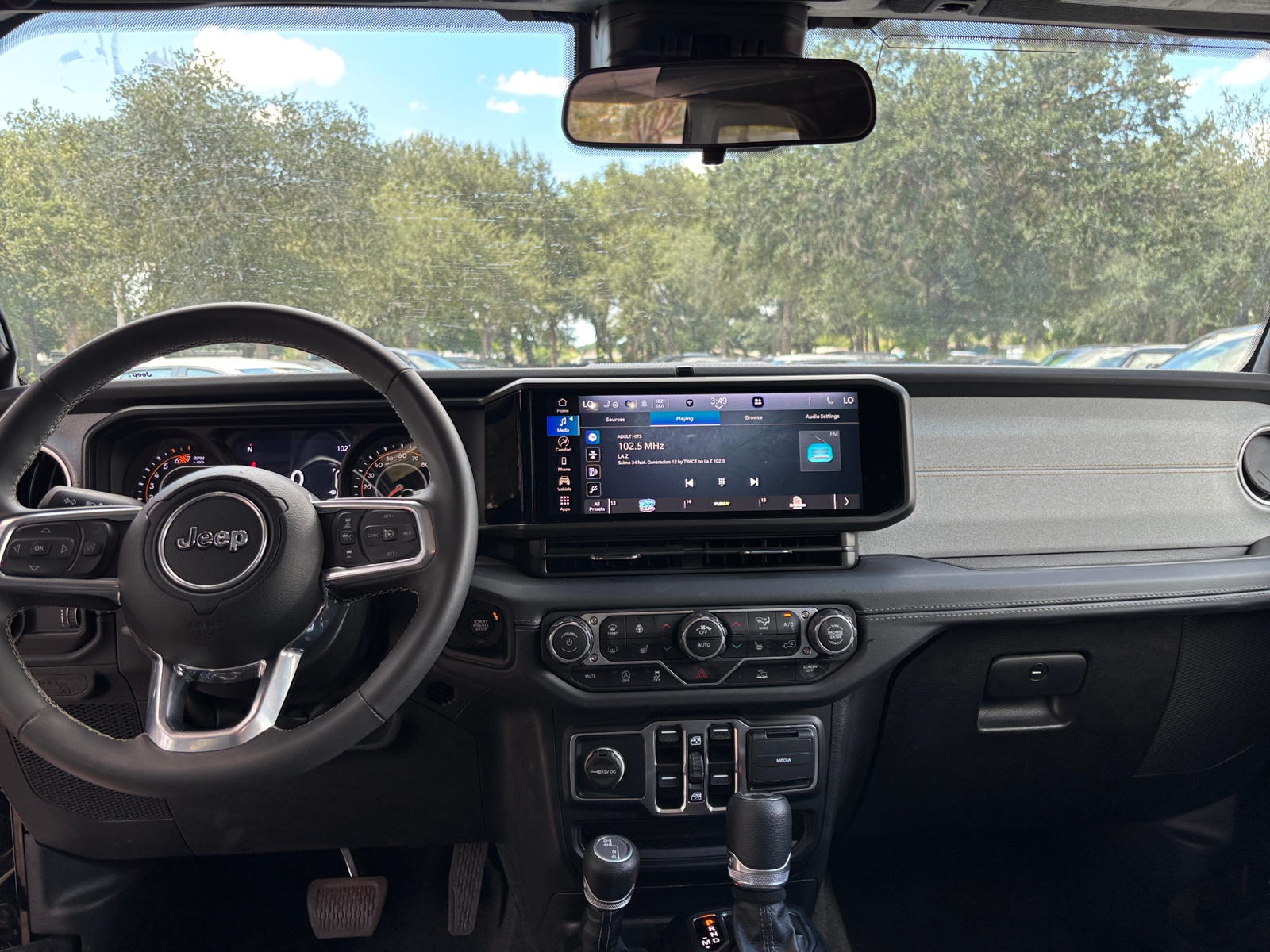 Thumbnail: 2025 Jeep Wrangler - 3
