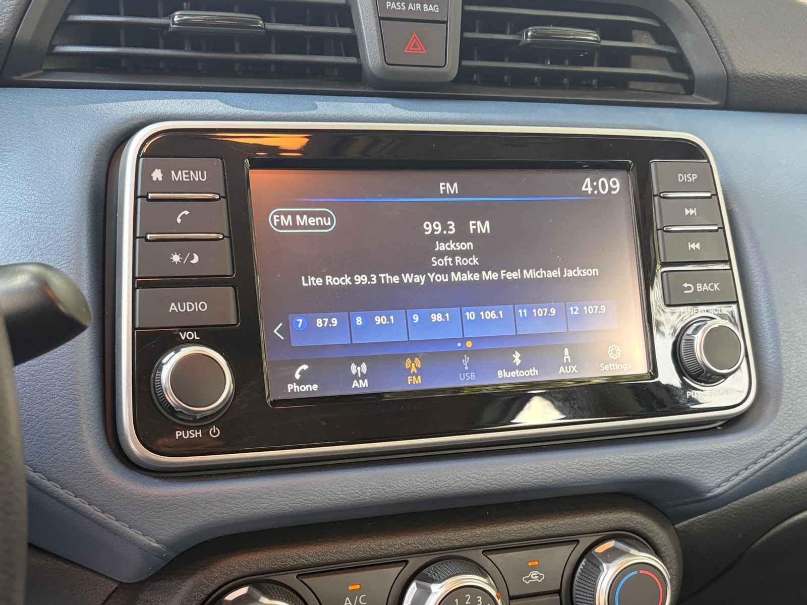 Thumbnail: 2025 Nissan Versa - 4