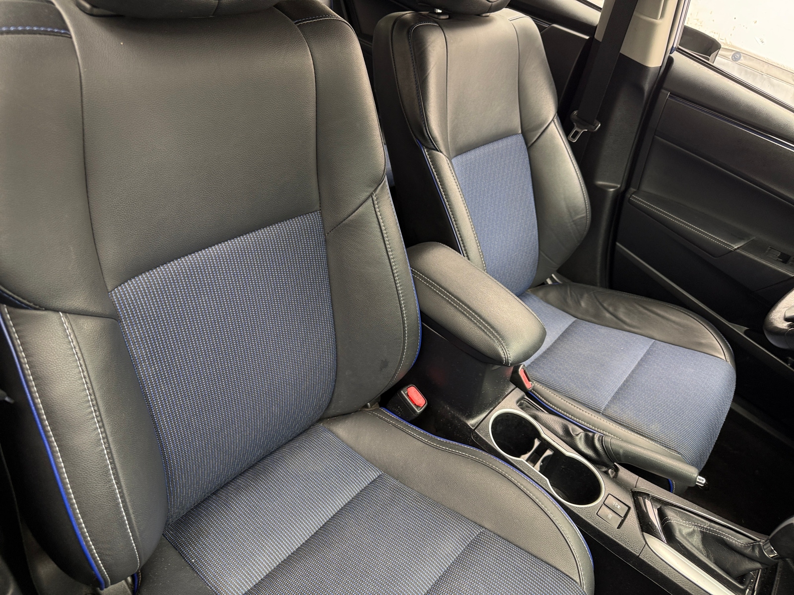 Thumbnail: 2018 Toyota Corolla - 2