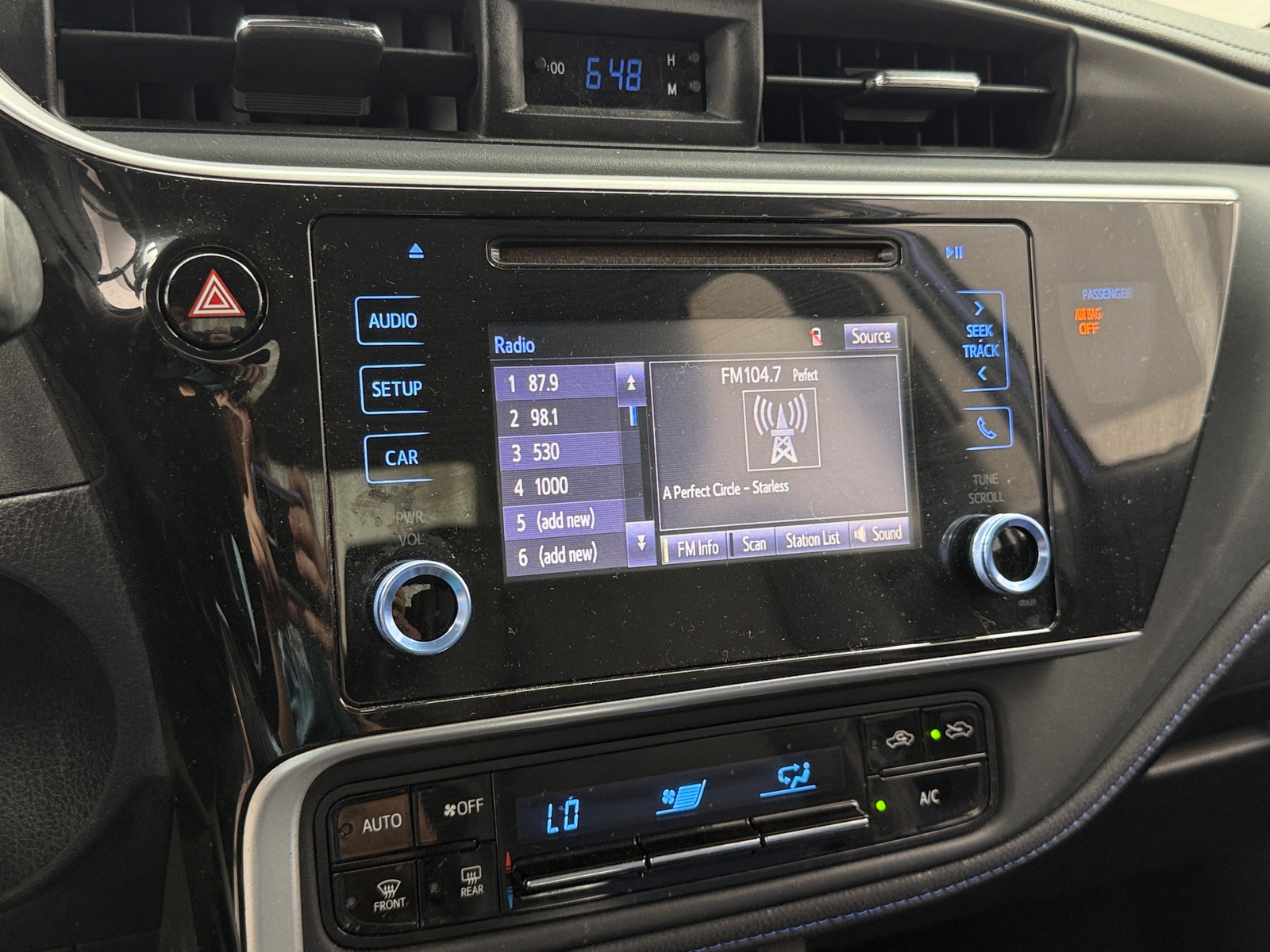 Thumbnail: 2018 Toyota Corolla - 4