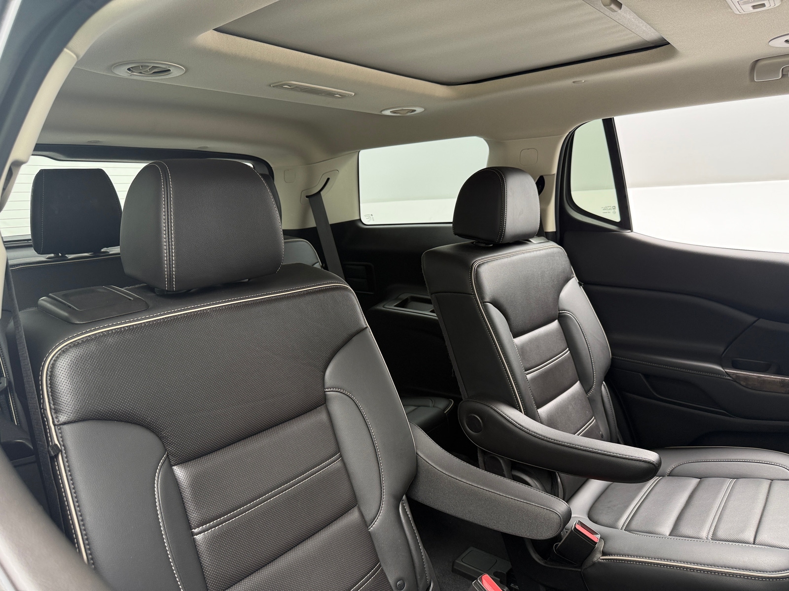 Thumbnail: 2022 GMC Acadia - 6