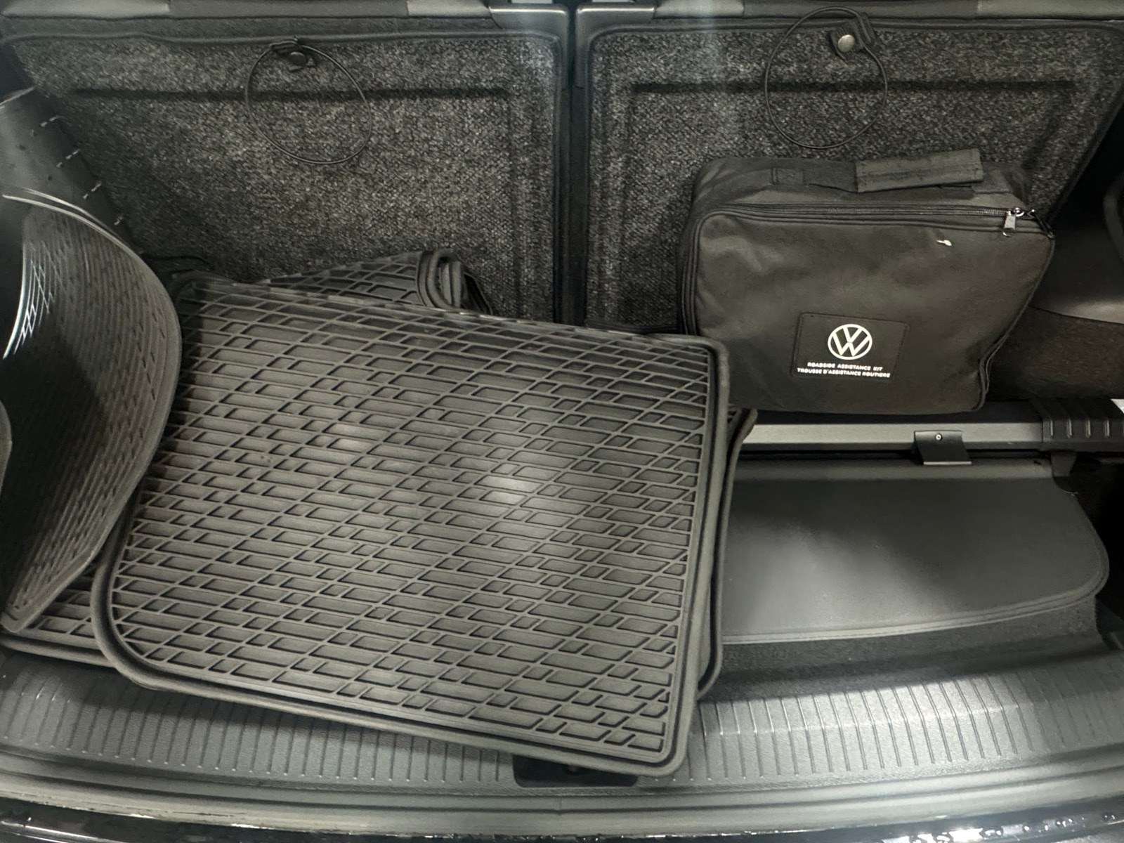 Thumbnail: 2023 Volkswagen Tiguan - 6