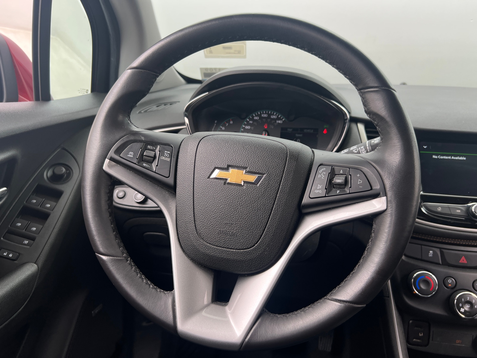 Thumbnail: 2018 Chevrolet Trax - 5