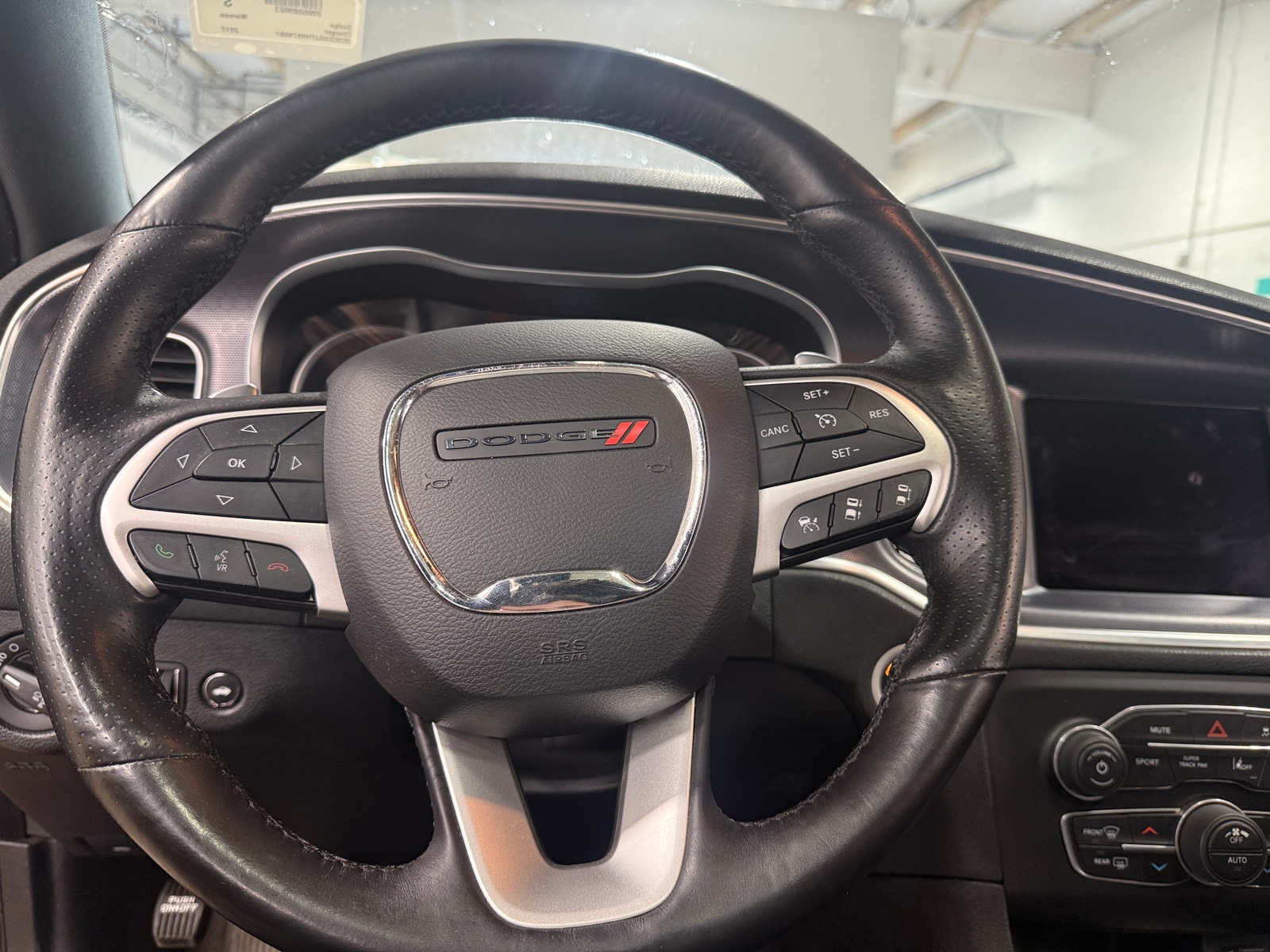 Thumbnail: 2017 Dodge Charger - 4