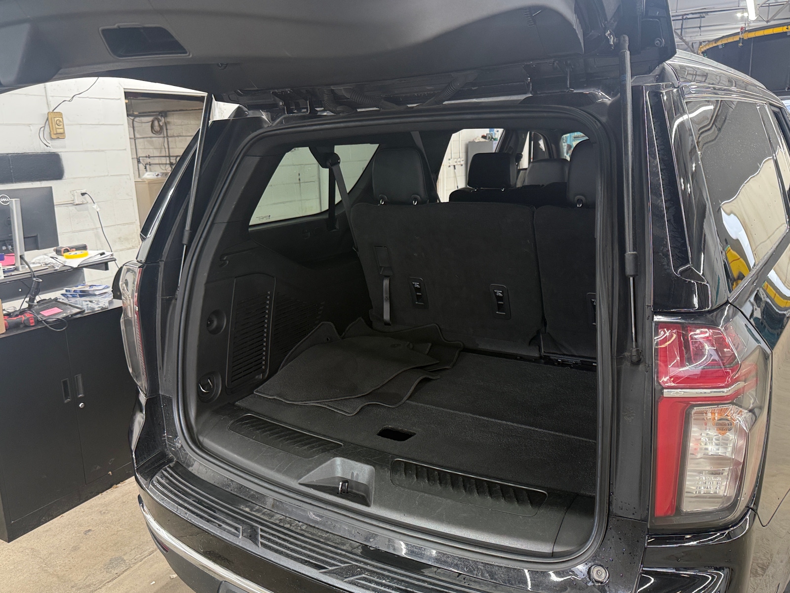 Thumbnail: 2021 Chevrolet Suburban - 7