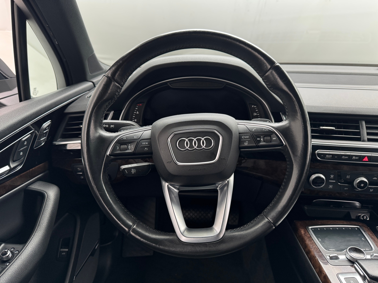 Thumbnail: 2017 Audi Q7 - 4