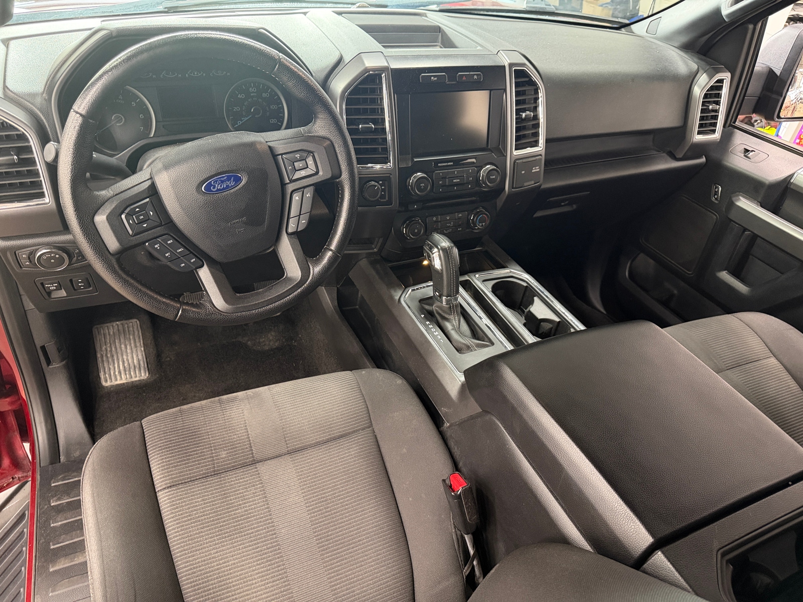 Thumbnail: 2015 Ford Econoline - 3