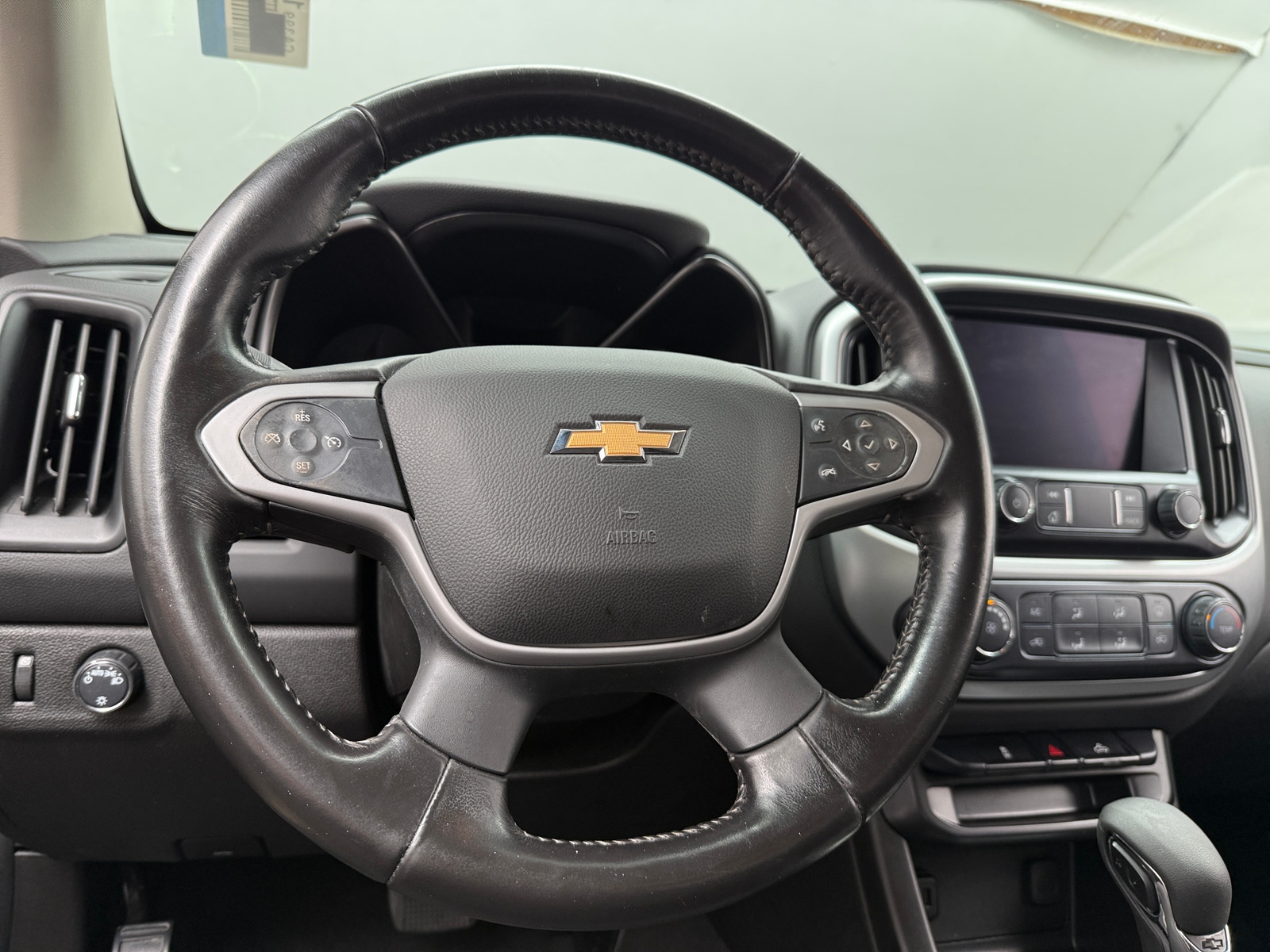 Thumbnail: 2022 Chevrolet Colorado - 5